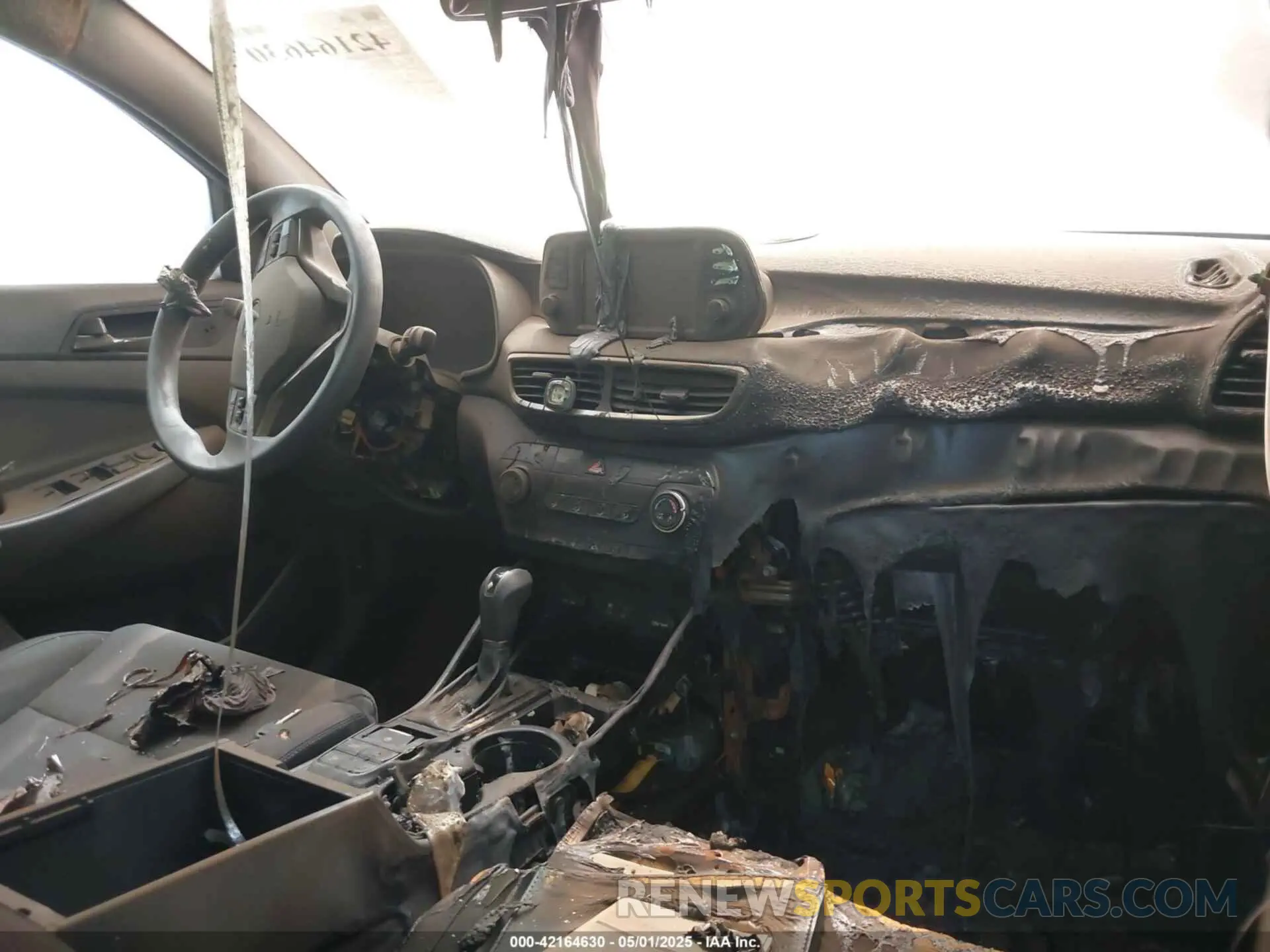 6 Photograph of a damaged car KM8J2CA45KU990734 HYUNDAI TUCSON 2019