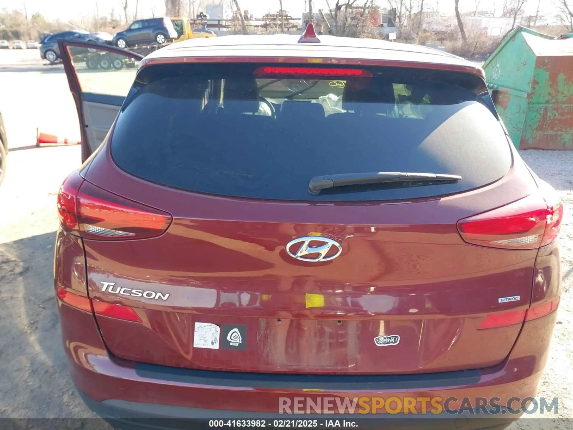 16 Photograph of a damaged car KM8J2CA46KU023517 HYUNDAI TUCSON 2019