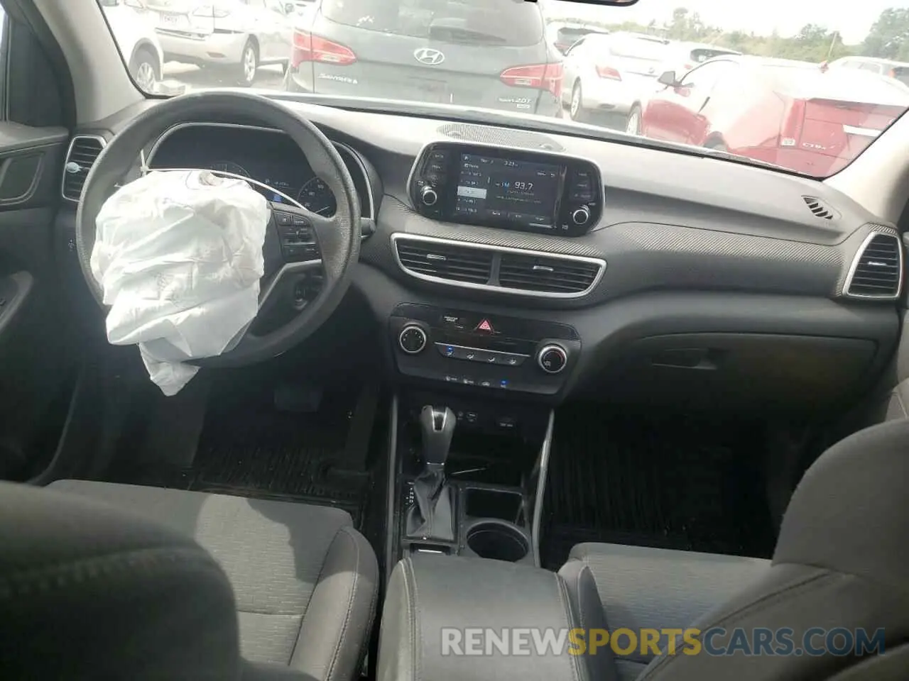 8 Photograph of a damaged car KM8J2CA46KU840034 HYUNDAI TUCSON 2019