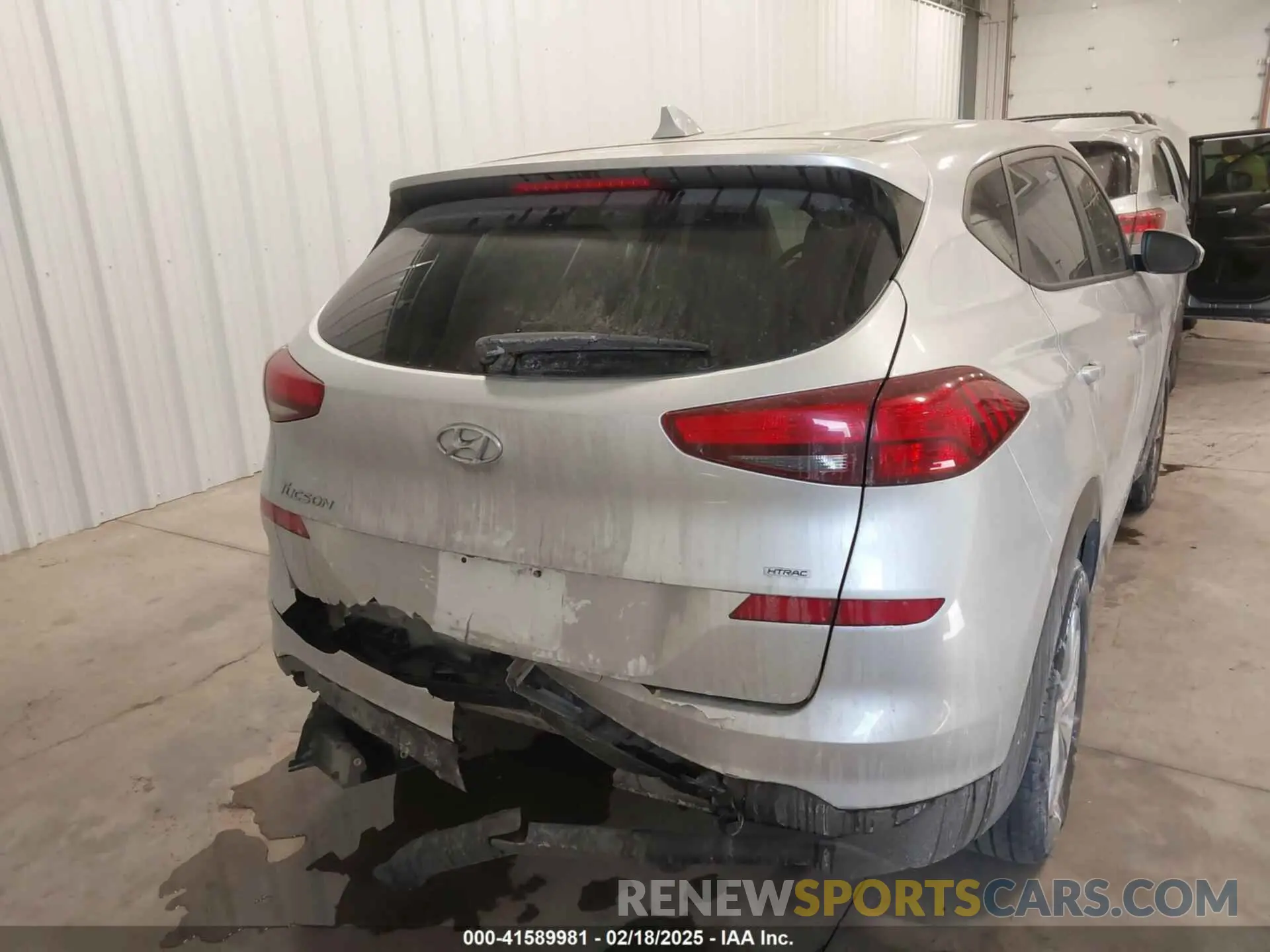 16 Photograph of a damaged car KM8J2CA46KU851423 HYUNDAI TUCSON 2019