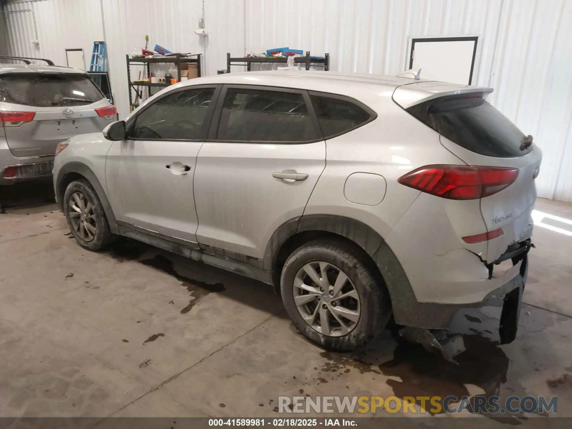 3 Photograph of a damaged car KM8J2CA46KU851423 HYUNDAI TUCSON 2019