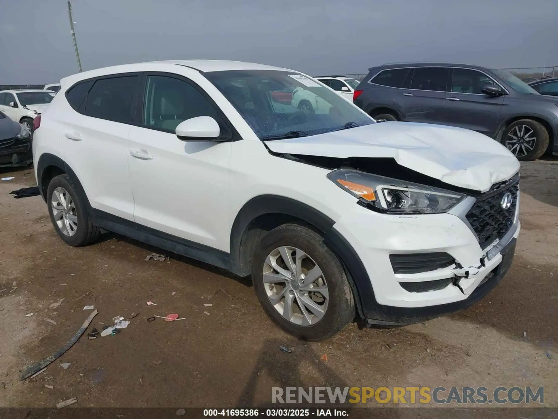 1 Photograph of a damaged car KM8J2CA46KU882221 HYUNDAI TUCSON 2019