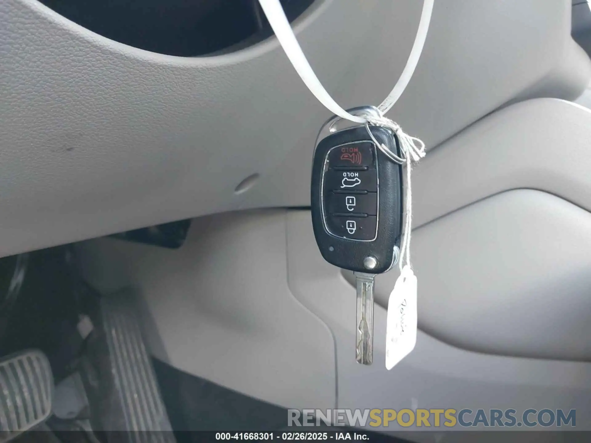 11 Photograph of a damaged car KM8J2CA46KU896913 HYUNDAI TUCSON 2019