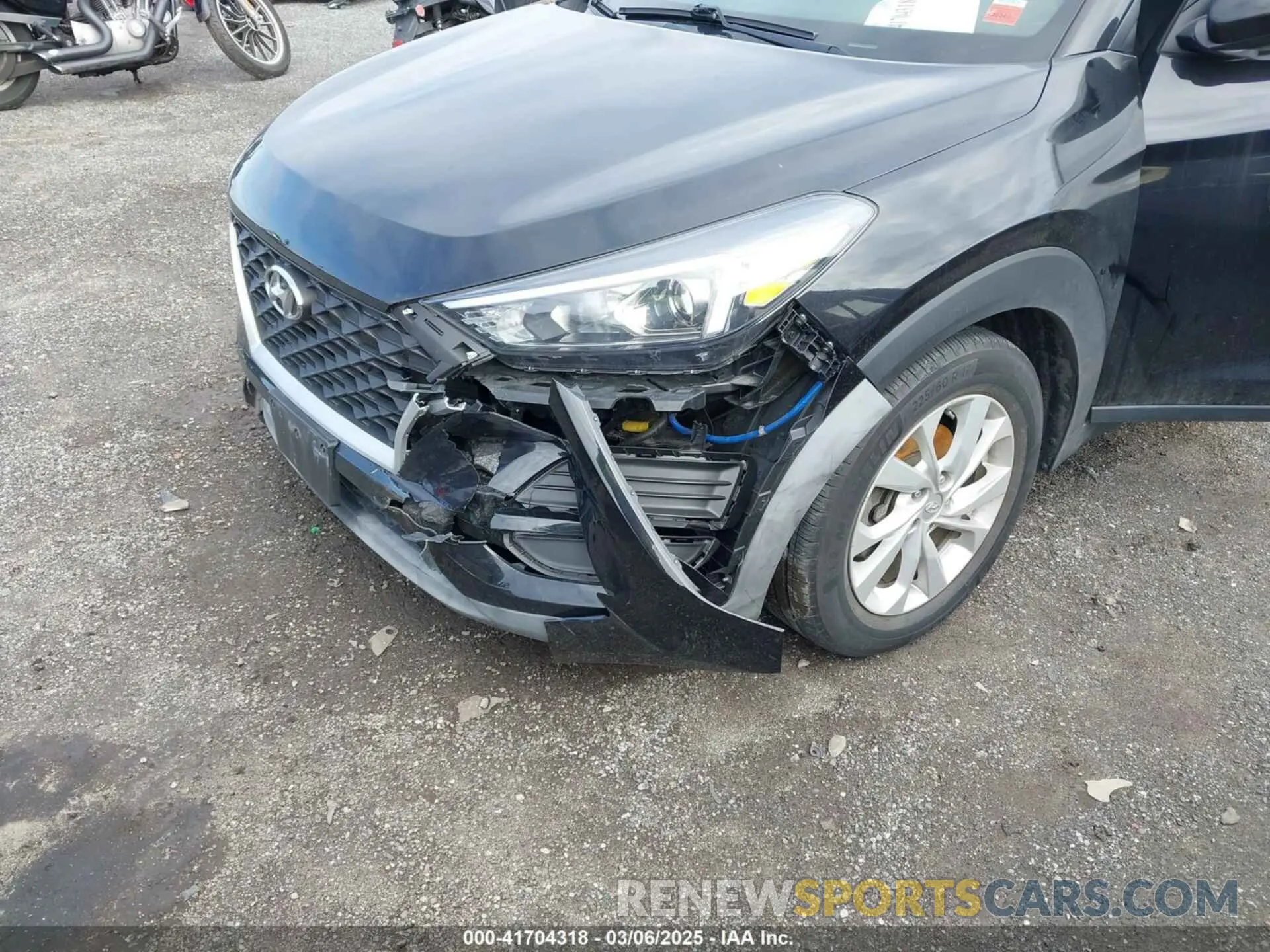 18 Photograph of a damaged car KM8J2CA46KU977863 HYUNDAI TUCSON 2019