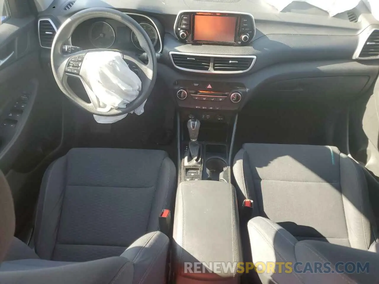 8 Photograph of a damaged car KM8J2CA47KU068806 HYUNDAI TUCSON 2019