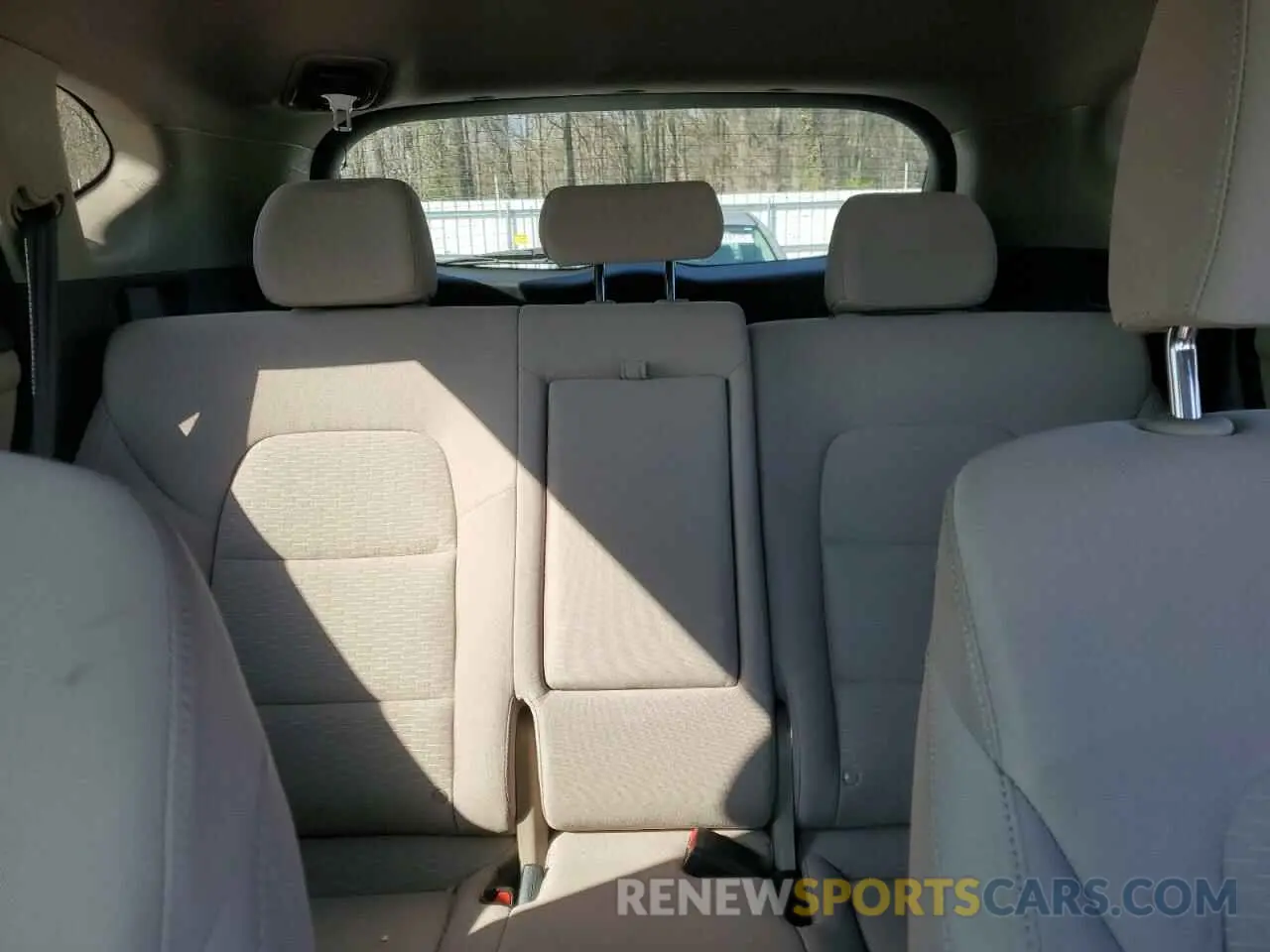 10 Photograph of a damaged car KM8J2CA47KU985373 HYUNDAI TUCSON 2019