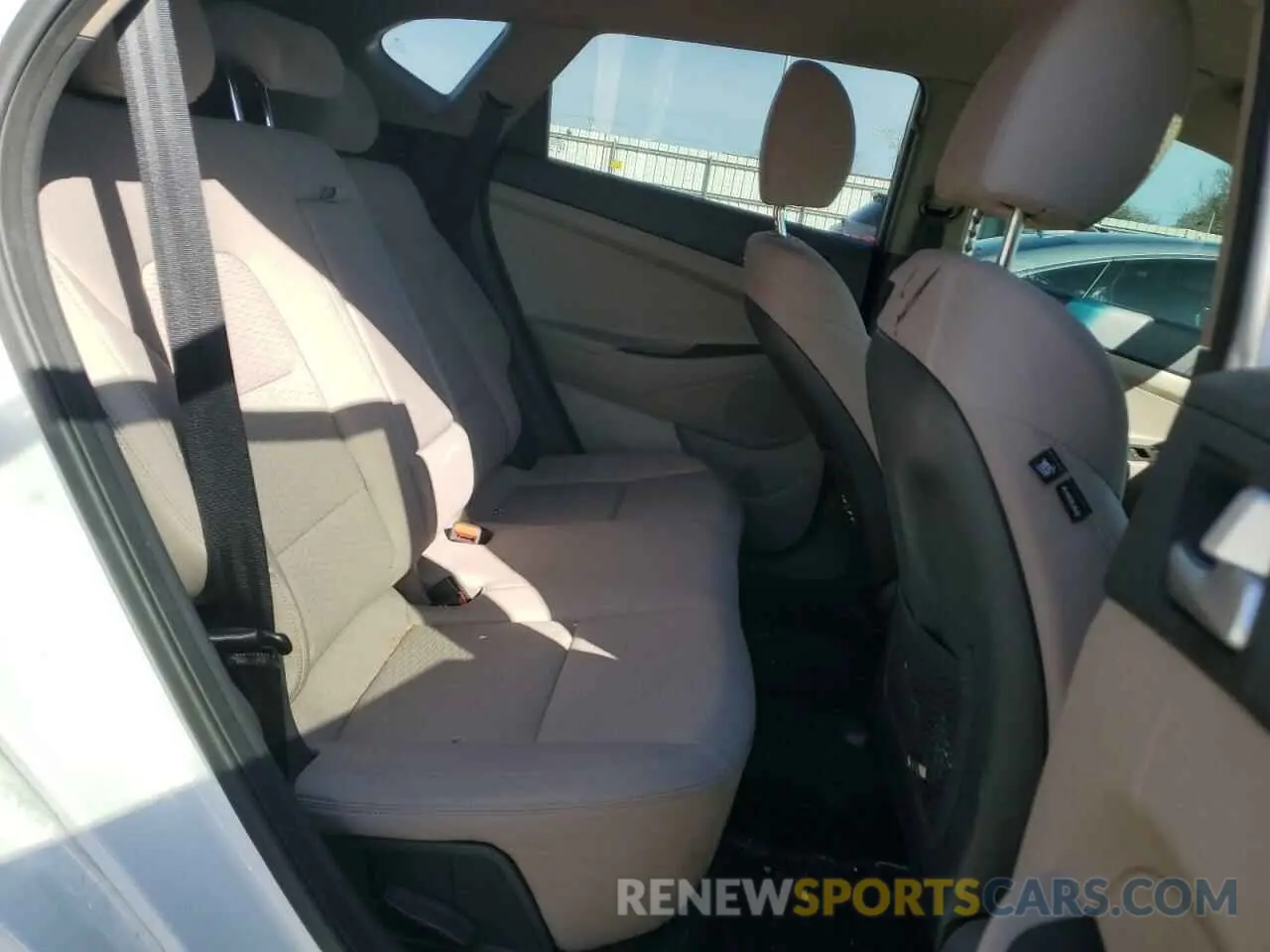 12 Photograph of a damaged car KM8J2CA47KU985373 HYUNDAI TUCSON 2019
