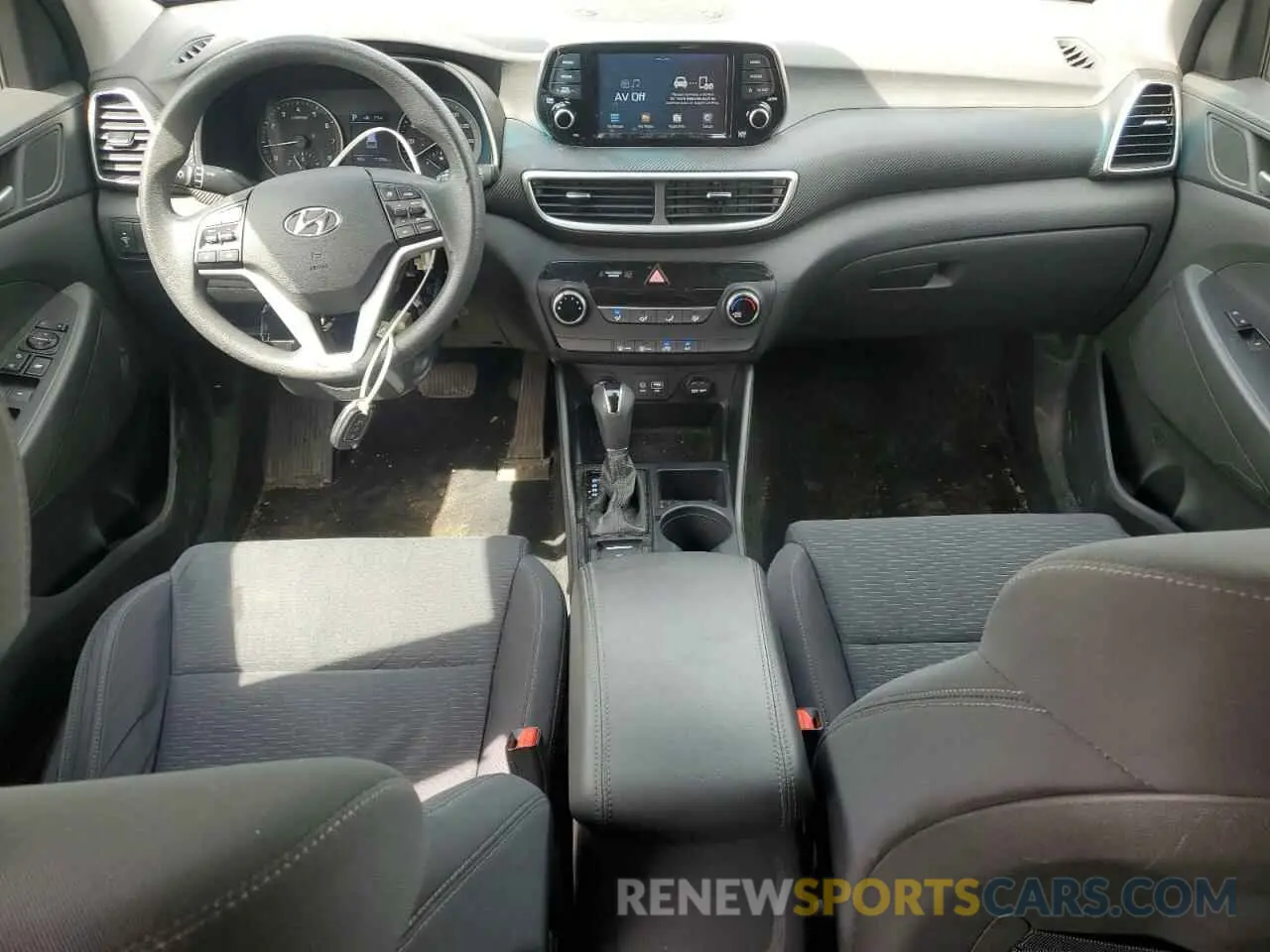 8 Photograph of a damaged car KM8J2CA48KU062240 HYUNDAI TUCSON 2019