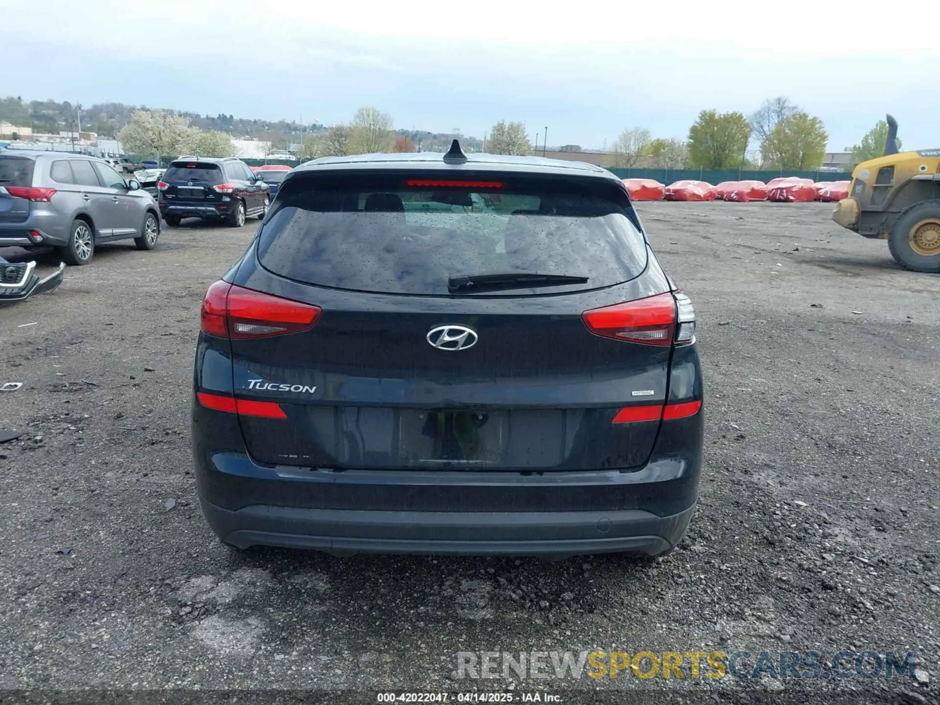 17 Photograph of a damaged car KM8J2CA49KU072789 HYUNDAI TUCSON 2019