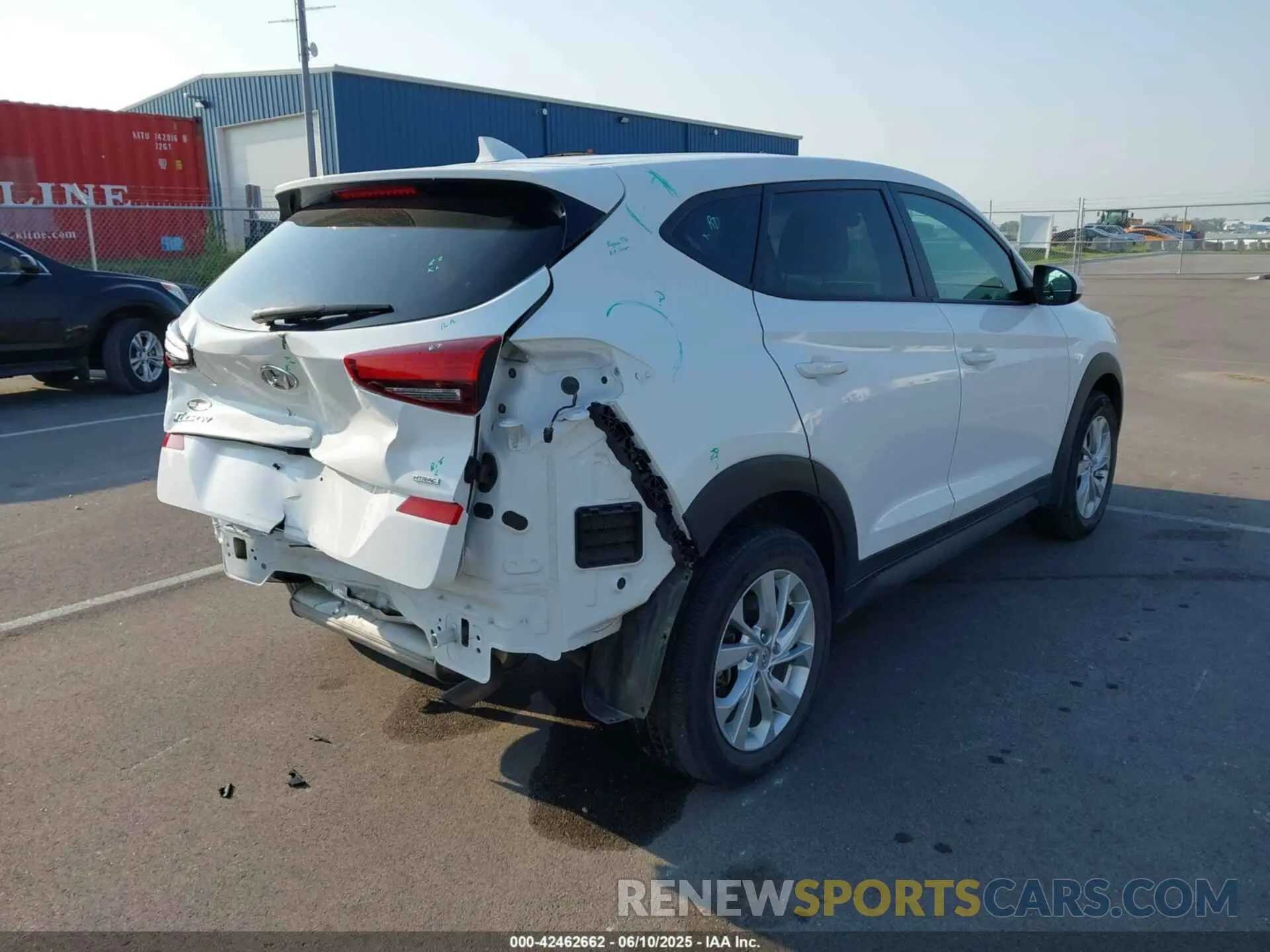 4 Photograph of a damaged car KM8J2CA49KU872136 HYUNDAI TUCSON 2019