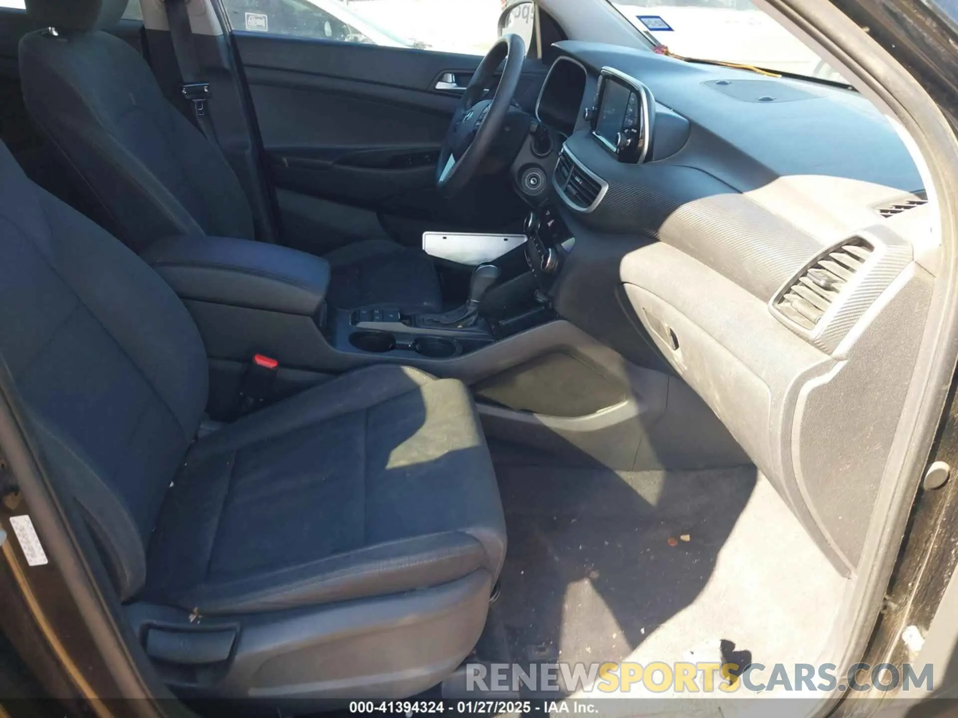5 Photograph of a damaged car KM8J2CA49KU888868 HYUNDAI TUCSON 2019