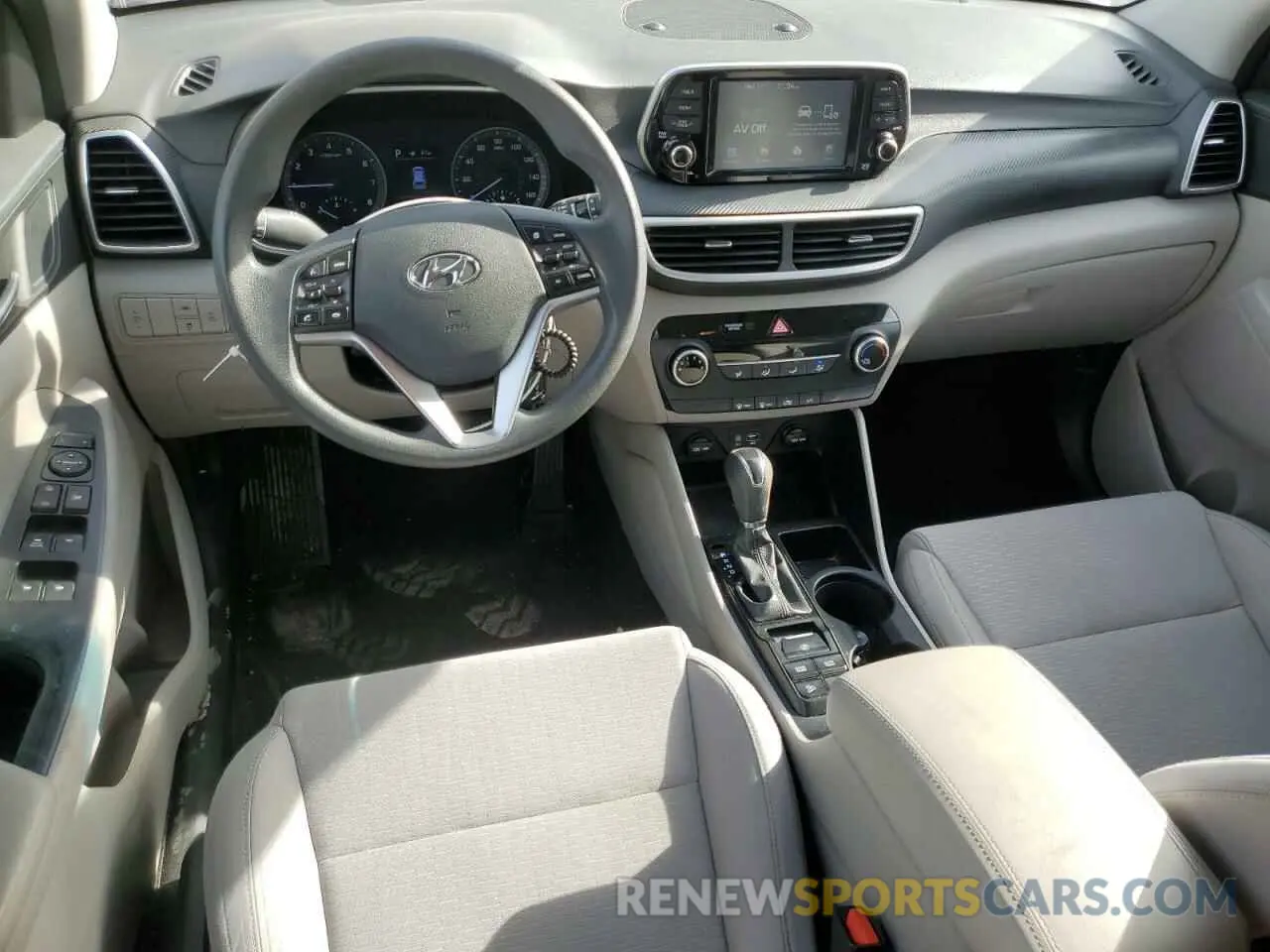 8 Photograph of a damaged car KM8J2CA49KU935929 HYUNDAI TUCSON 2019