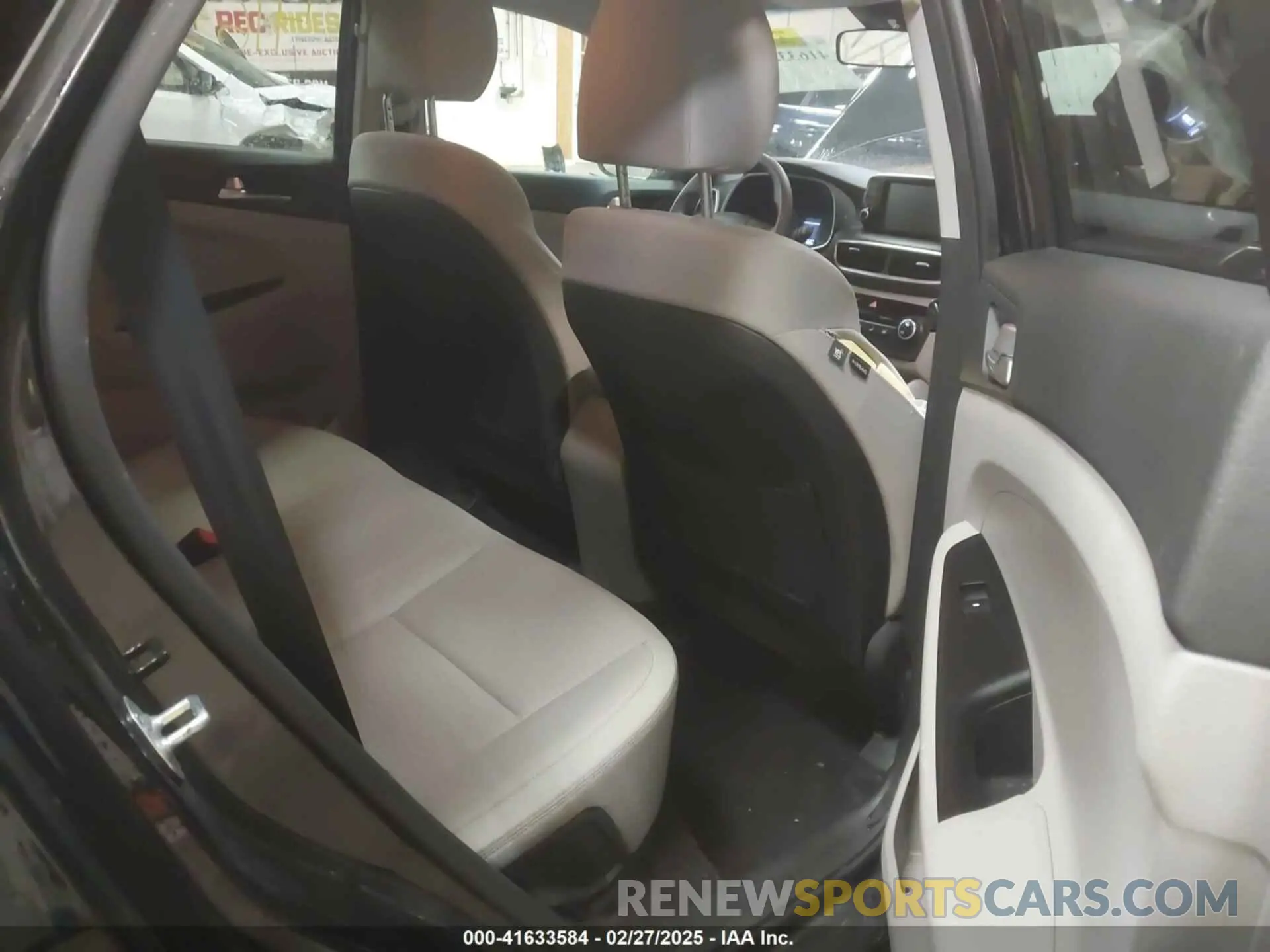 8 Photograph of a damaged car KM8J2CA49KU952259 HYUNDAI TUCSON 2019