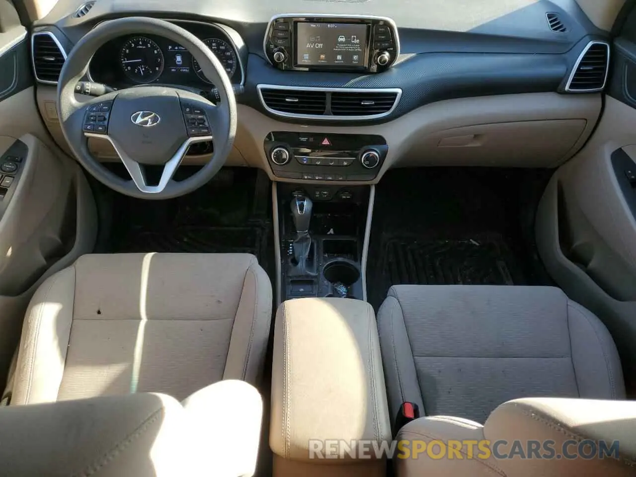 8 Photograph of a damaged car KM8J2CA4XKU047464 HYUNDAI TUCSON 2019