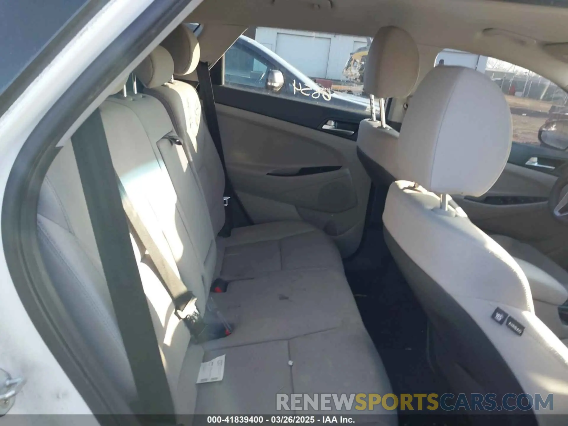 8 Photograph of a damaged car KM8J2CA4XKU843552 HYUNDAI TUCSON 2019