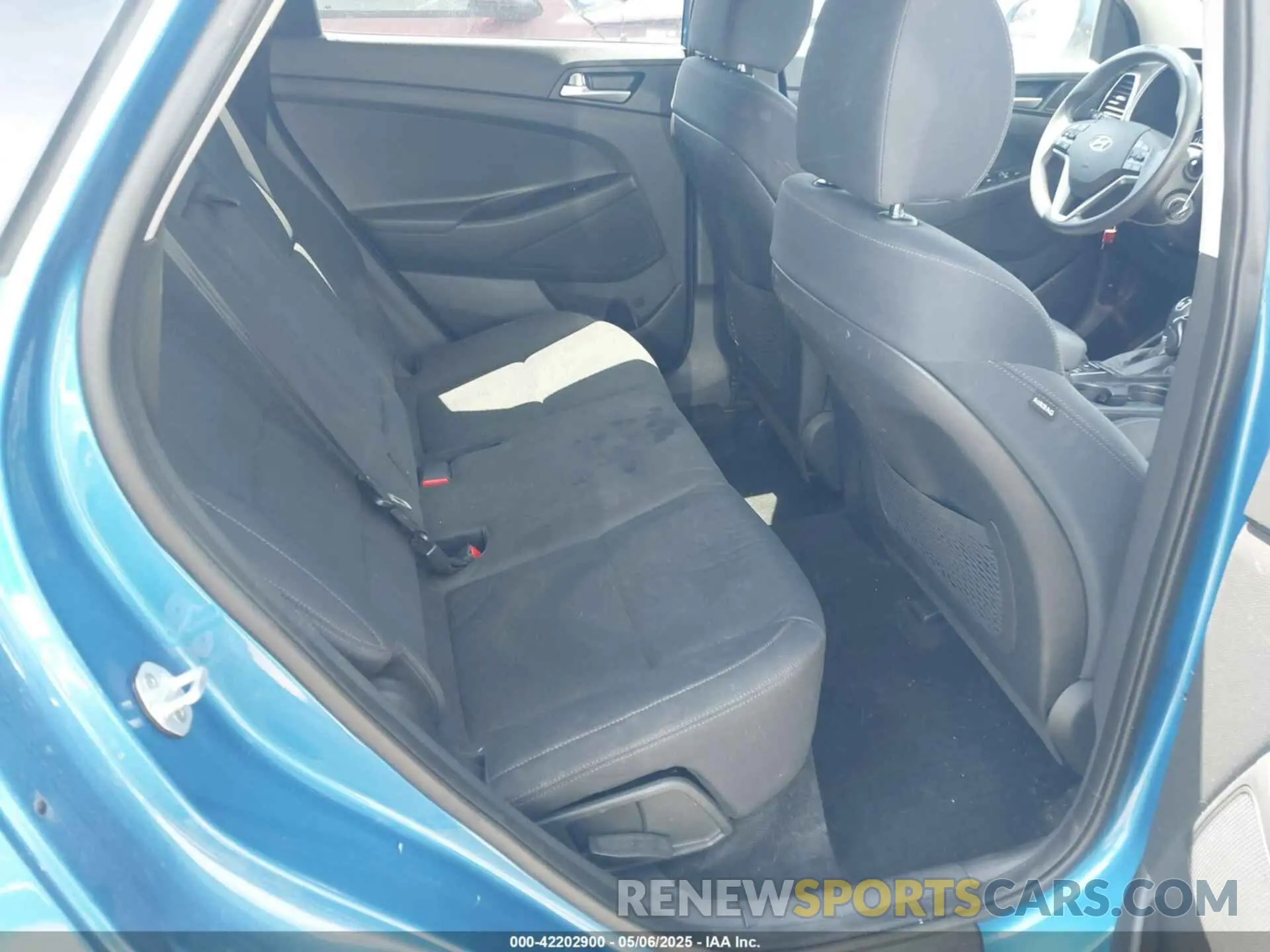 8 Photograph of a damaged car KM8J2CA4XKU908755 HYUNDAI TUCSON 2019