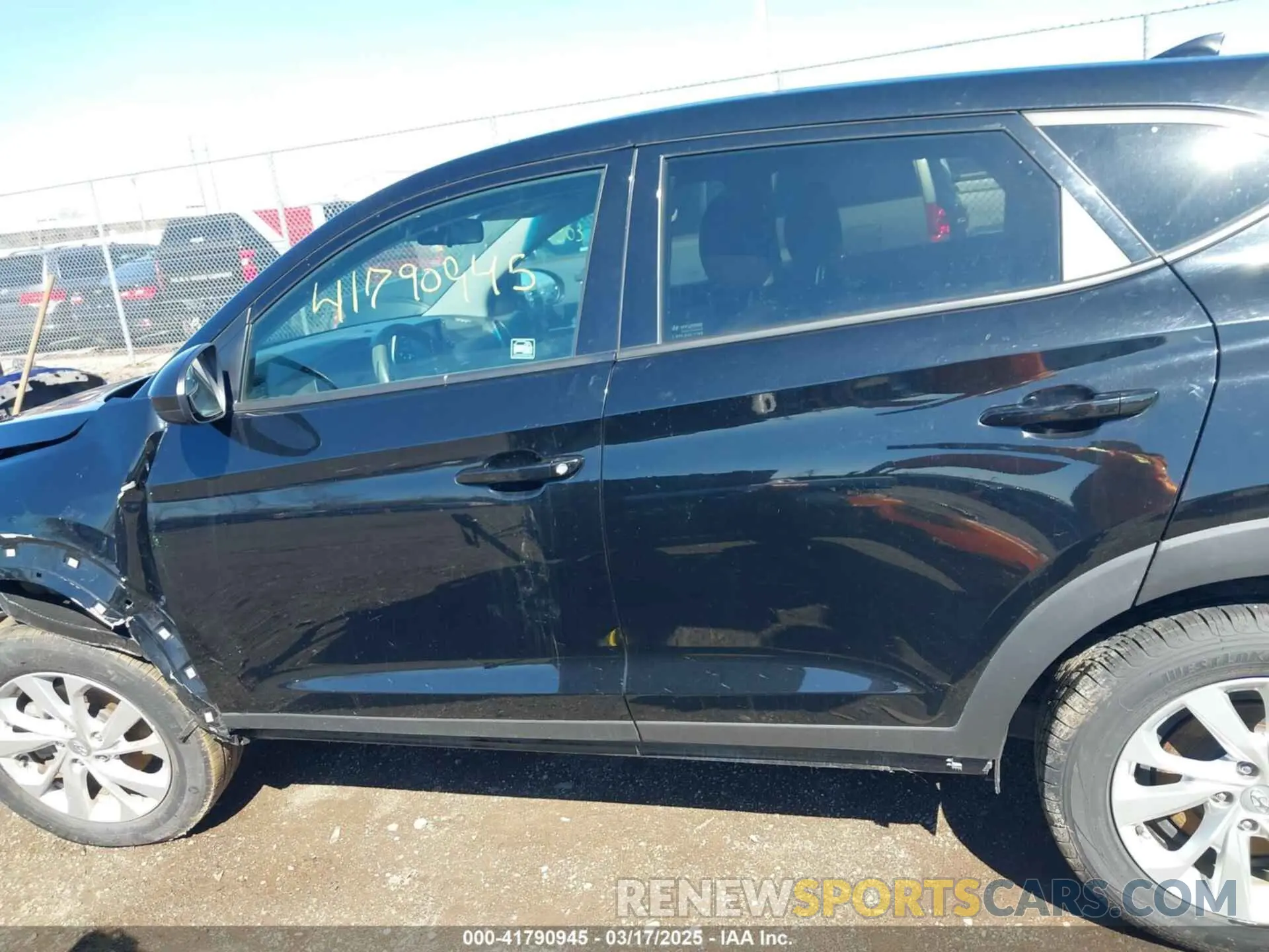 14 Photograph of a damaged car KM8J2CA4XKU938841 HYUNDAI TUCSON 2019