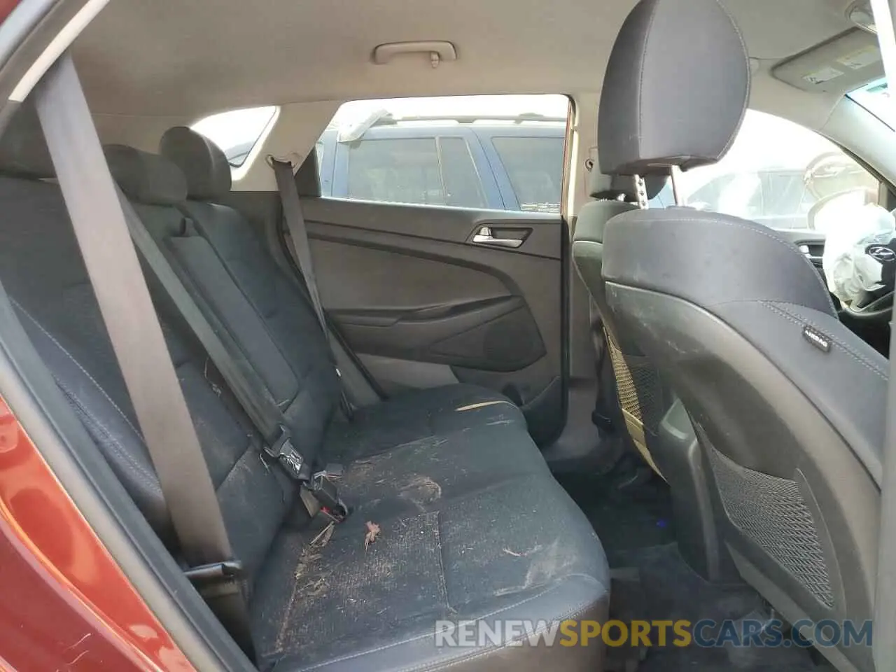 12 Photograph of a damaged car KM8J33A40KU002904 HYUNDAI TUCSON 2019