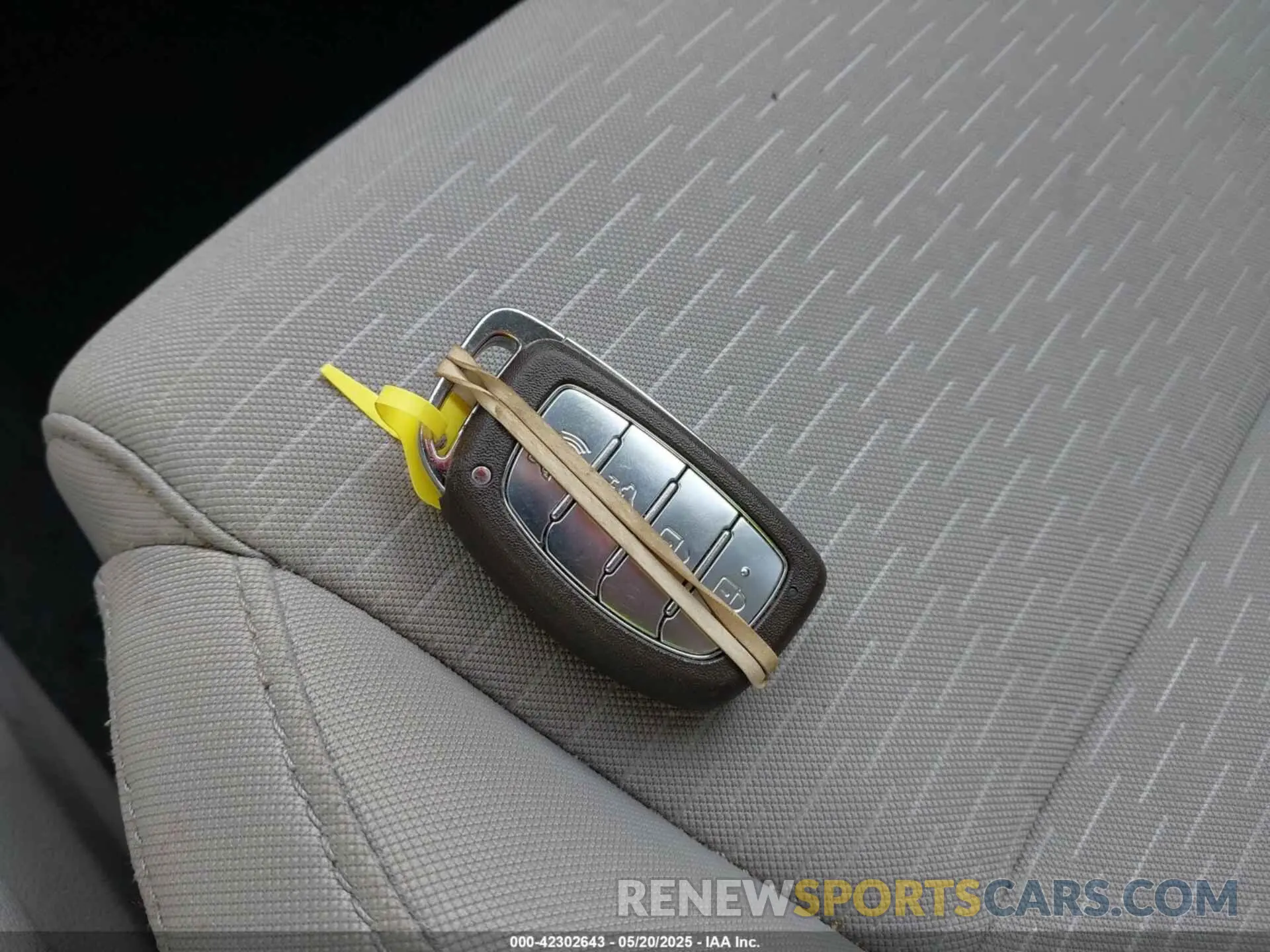 11 Photograph of a damaged car KM8J33A41KU013023 HYUNDAI TUCSON 2019