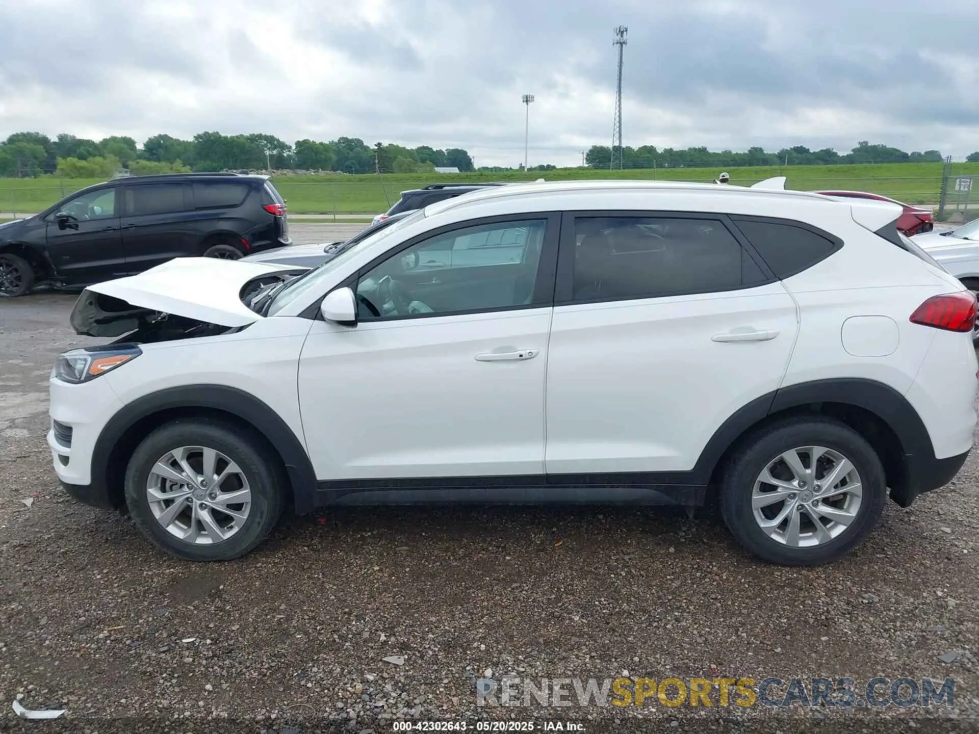 14 Photograph of a damaged car KM8J33A41KU013023 HYUNDAI TUCSON 2019