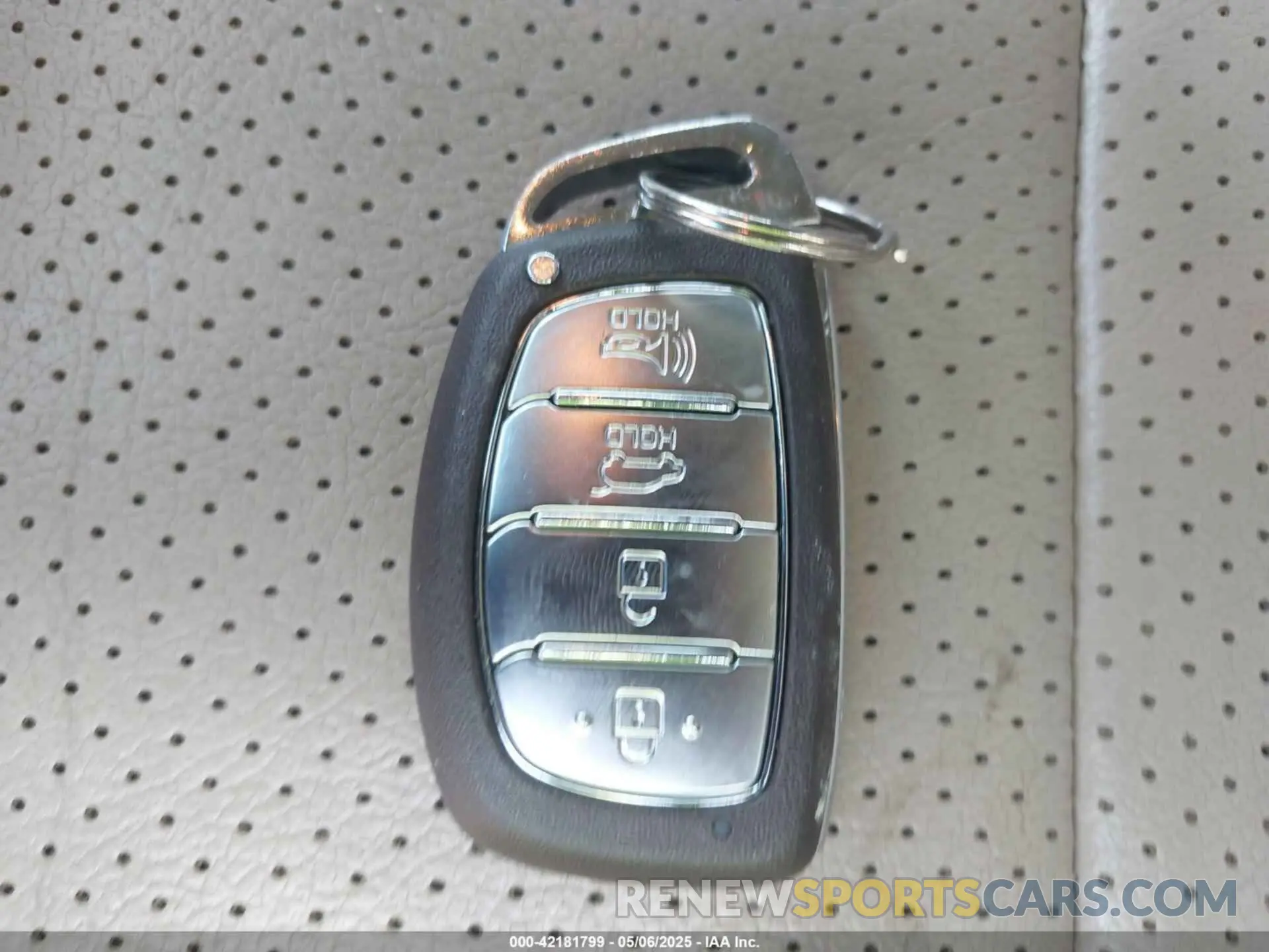 11 Photograph of a damaged car KM8J33A41KU070449 HYUNDAI TUCSON 2019