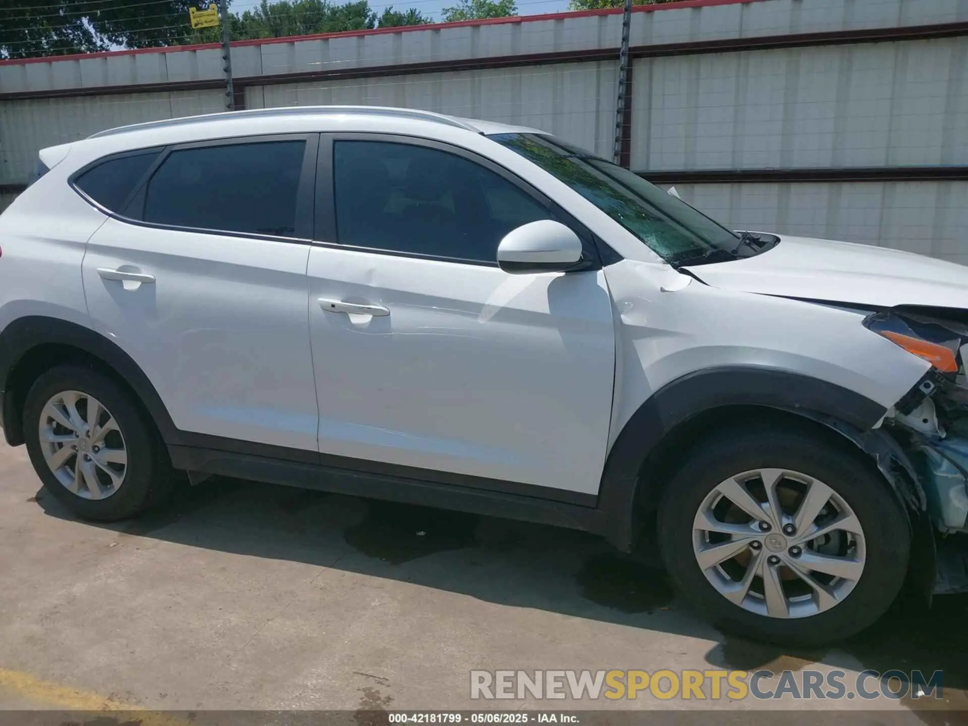 13 Photograph of a damaged car KM8J33A41KU070449 HYUNDAI TUCSON 2019