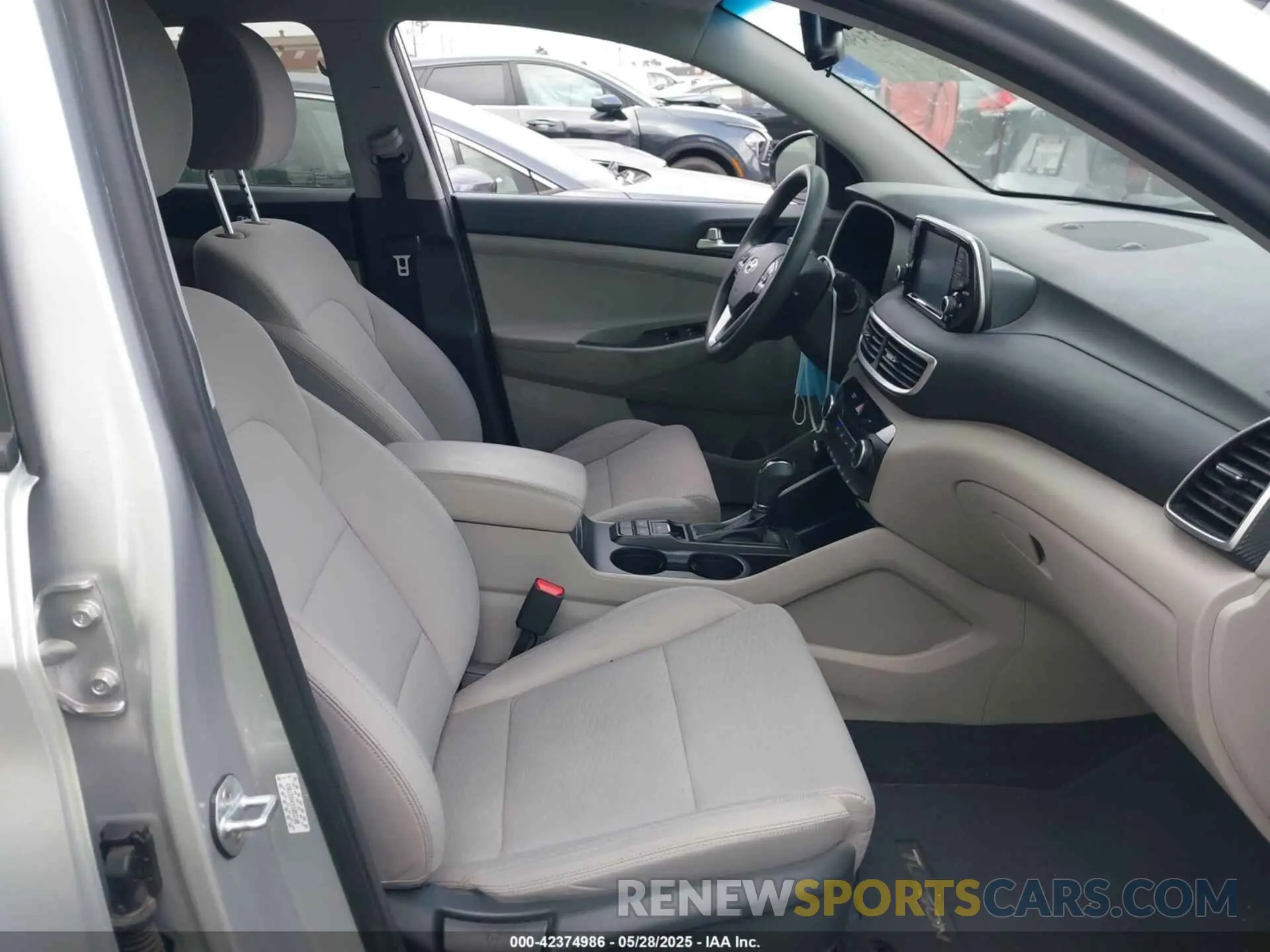 5 Photograph of a damaged car KM8J33A41KU853108 HYUNDAI TUCSON 2019