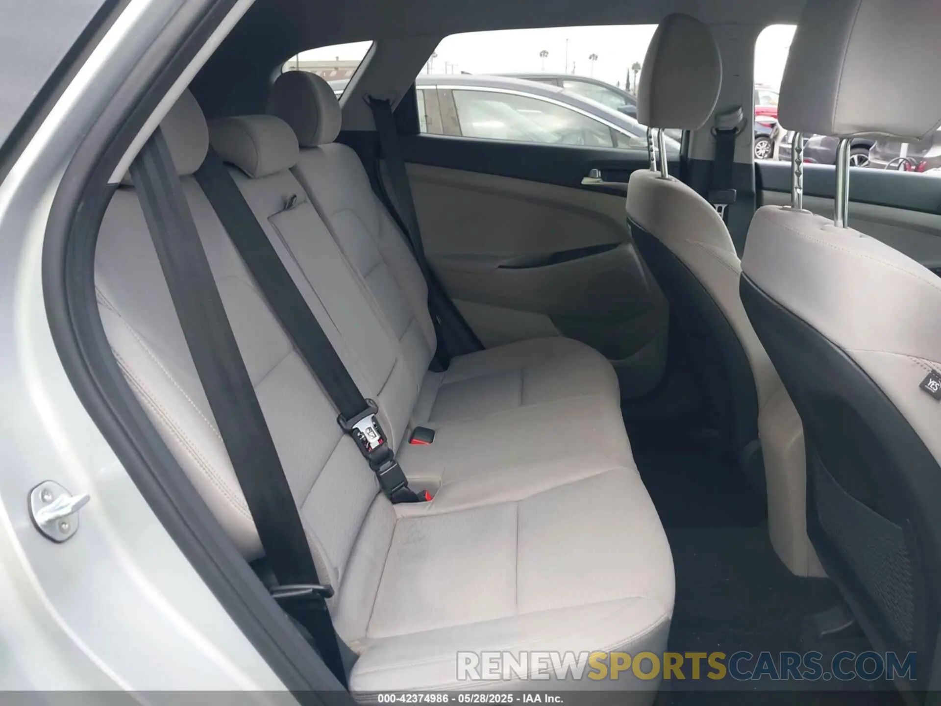 8 Photograph of a damaged car KM8J33A41KU853108 HYUNDAI TUCSON 2019