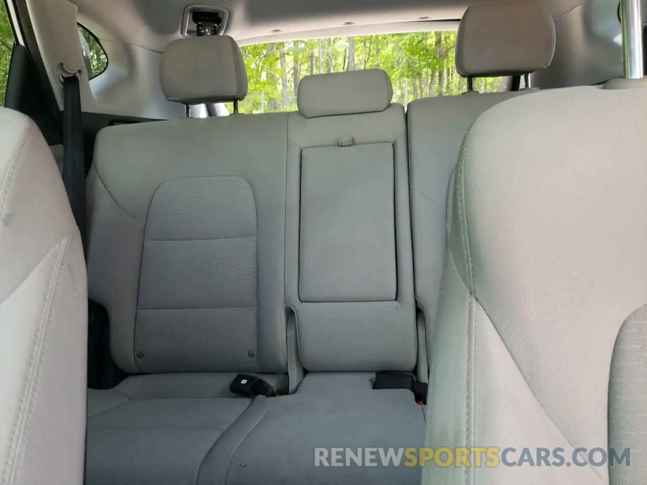 10 Photograph of a damaged car KM8J33A41KU991490 HYUNDAI TUCSON 2019
