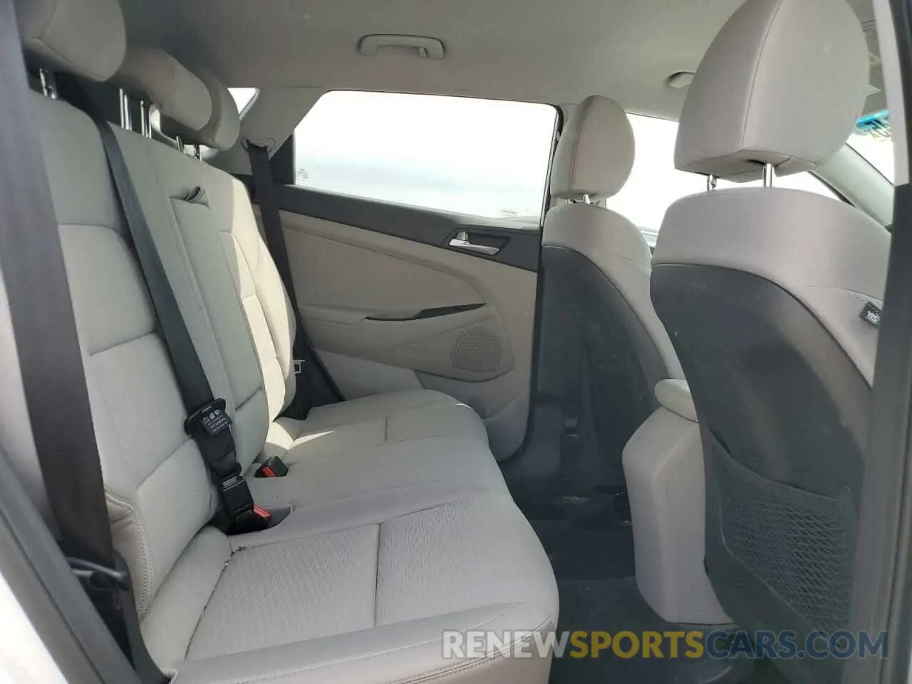 11 Photograph of a damaged car KM8J33A43KU013959 HYUNDAI TUCSON 2019