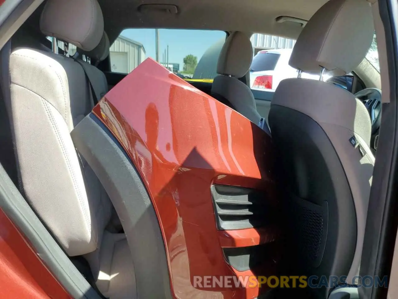 11 Photograph of a damaged car KM8J33A43KU970169 HYUNDAI TUCSON 2019