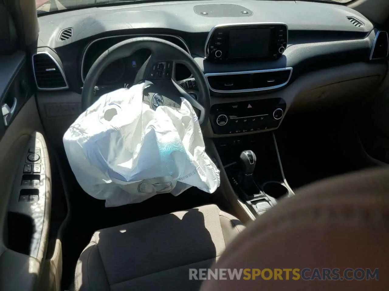 8 Photograph of a damaged car KM8J33A43KU970169 HYUNDAI TUCSON 2019
