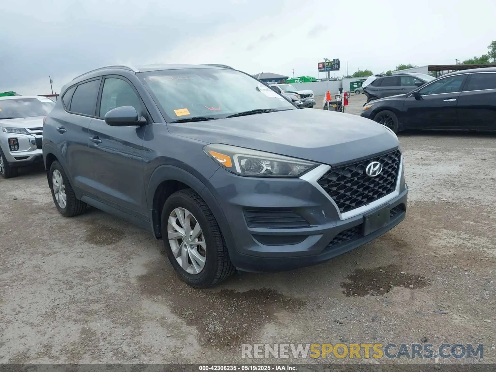 1 Photograph of a damaged car KM8J33A44KU978359 HYUNDAI TUCSON 2019