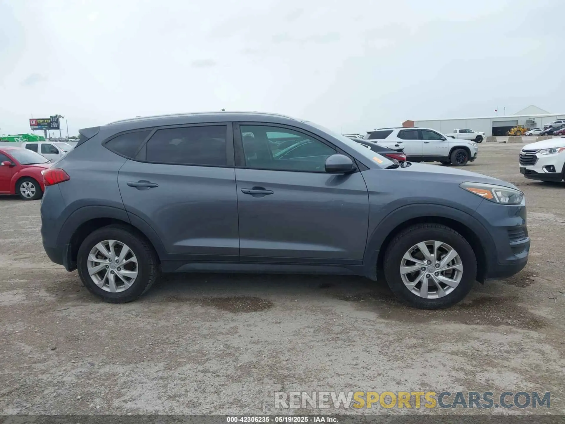 13 Photograph of a damaged car KM8J33A44KU978359 HYUNDAI TUCSON 2019