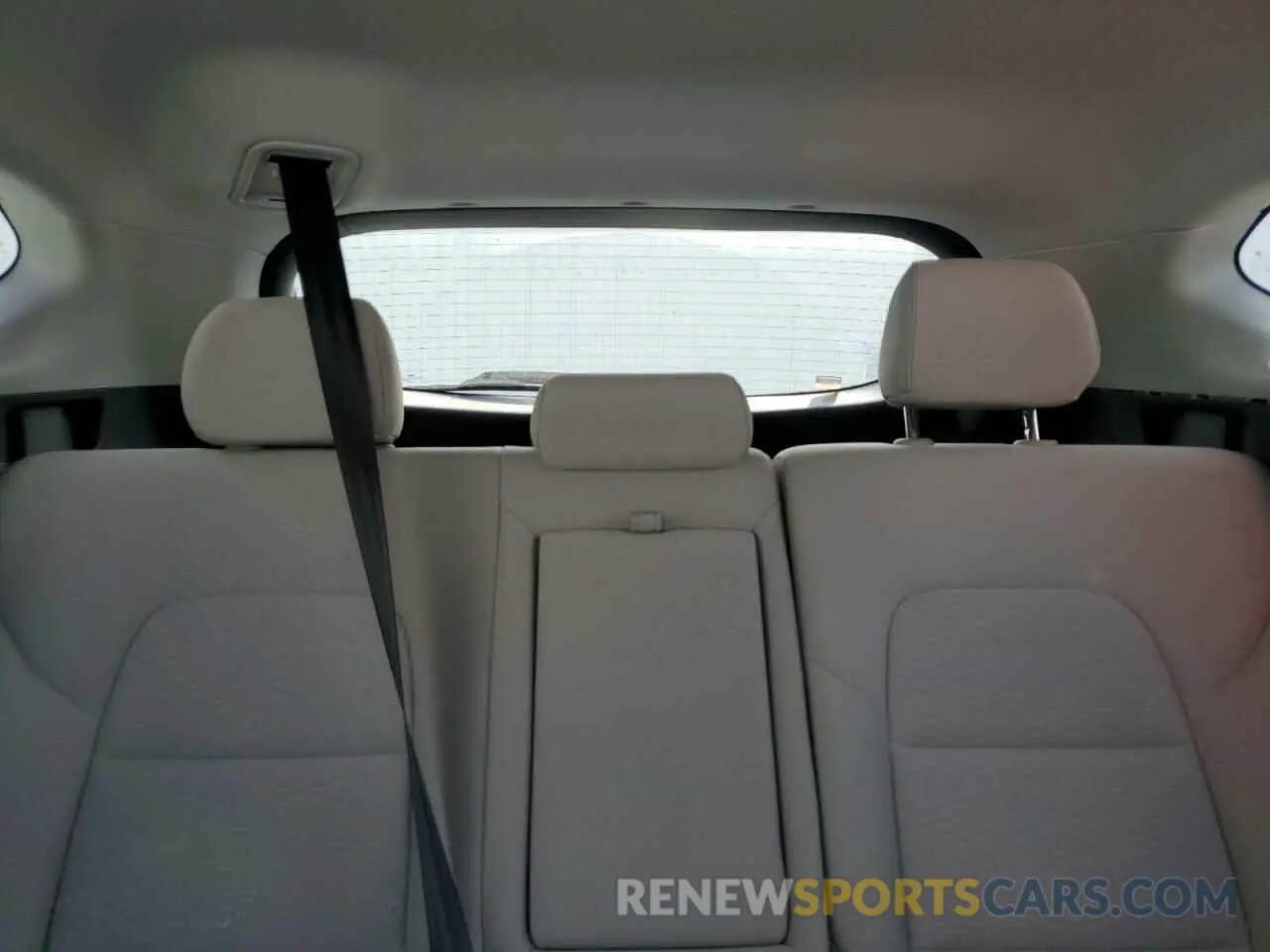 10 Photograph of a damaged car KM8J33A45KU001585 HYUNDAI TUCSON 2019