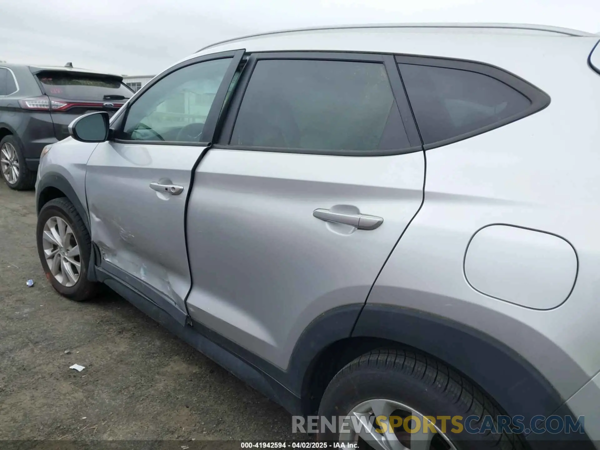 14 Photograph of a damaged car KM8J33A49KU921624 HYUNDAI TUCSON 2019