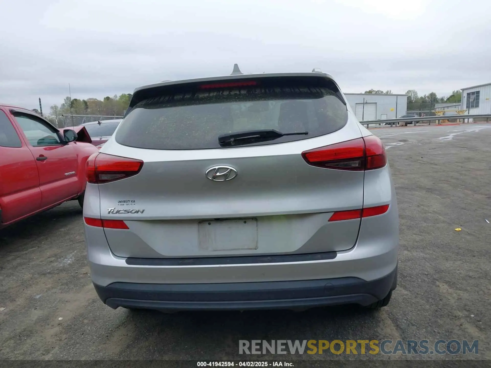 16 Photograph of a damaged car KM8J33A49KU921624 HYUNDAI TUCSON 2019