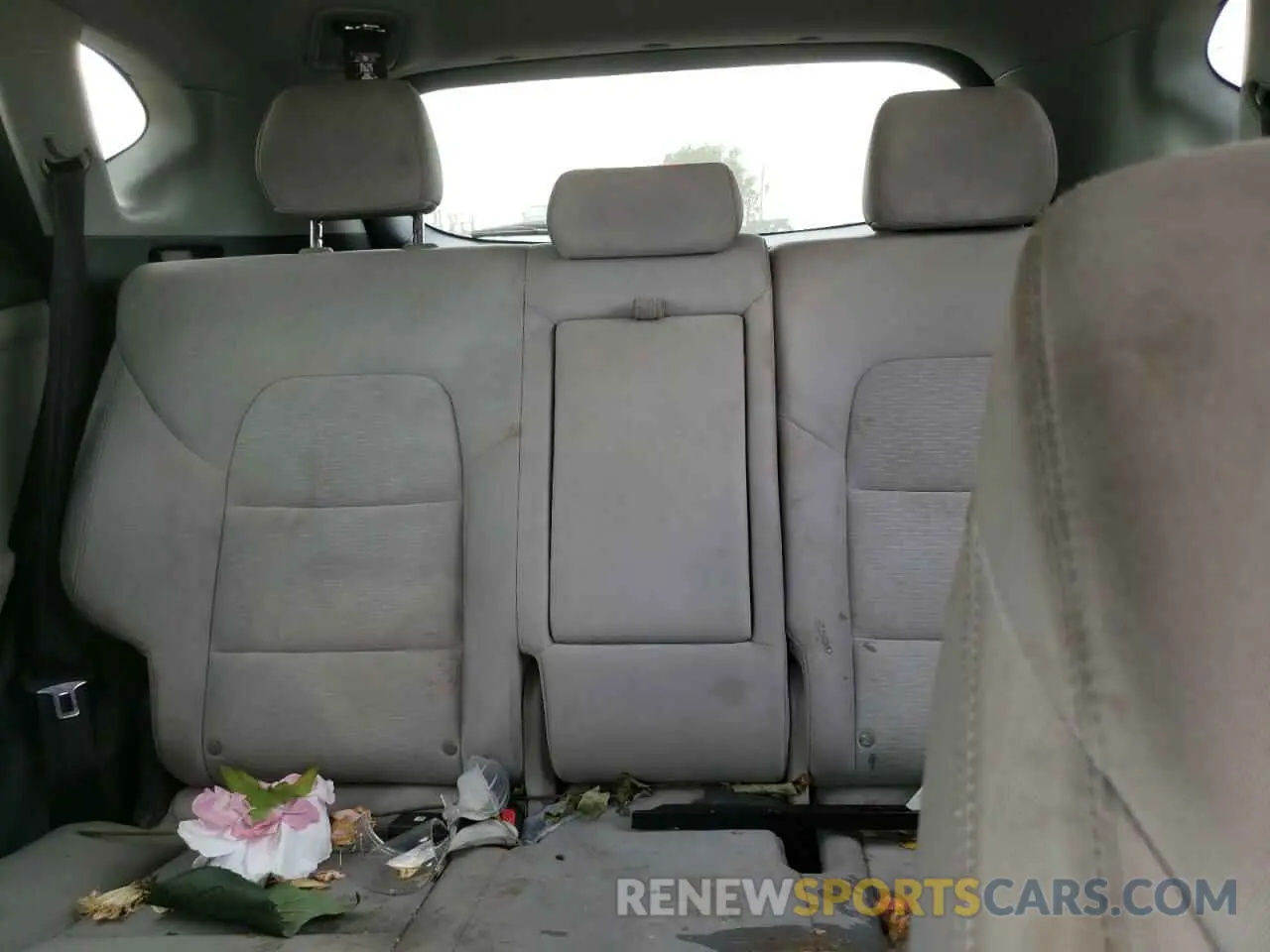 10 Photograph of a damaged car KM8J33A4XKU851261 HYUNDAI TUCSON 2019
