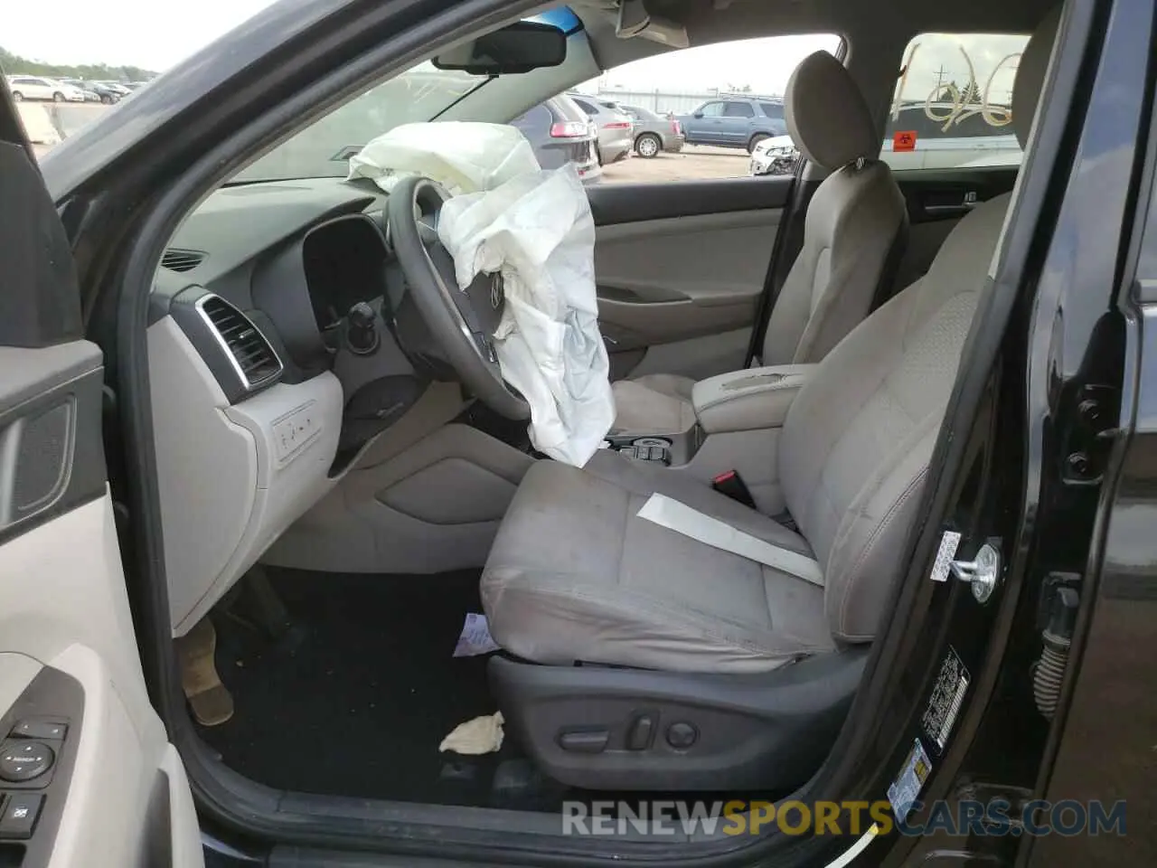 7 Photograph of a damaged car KM8J33A4XKU851261 HYUNDAI TUCSON 2019