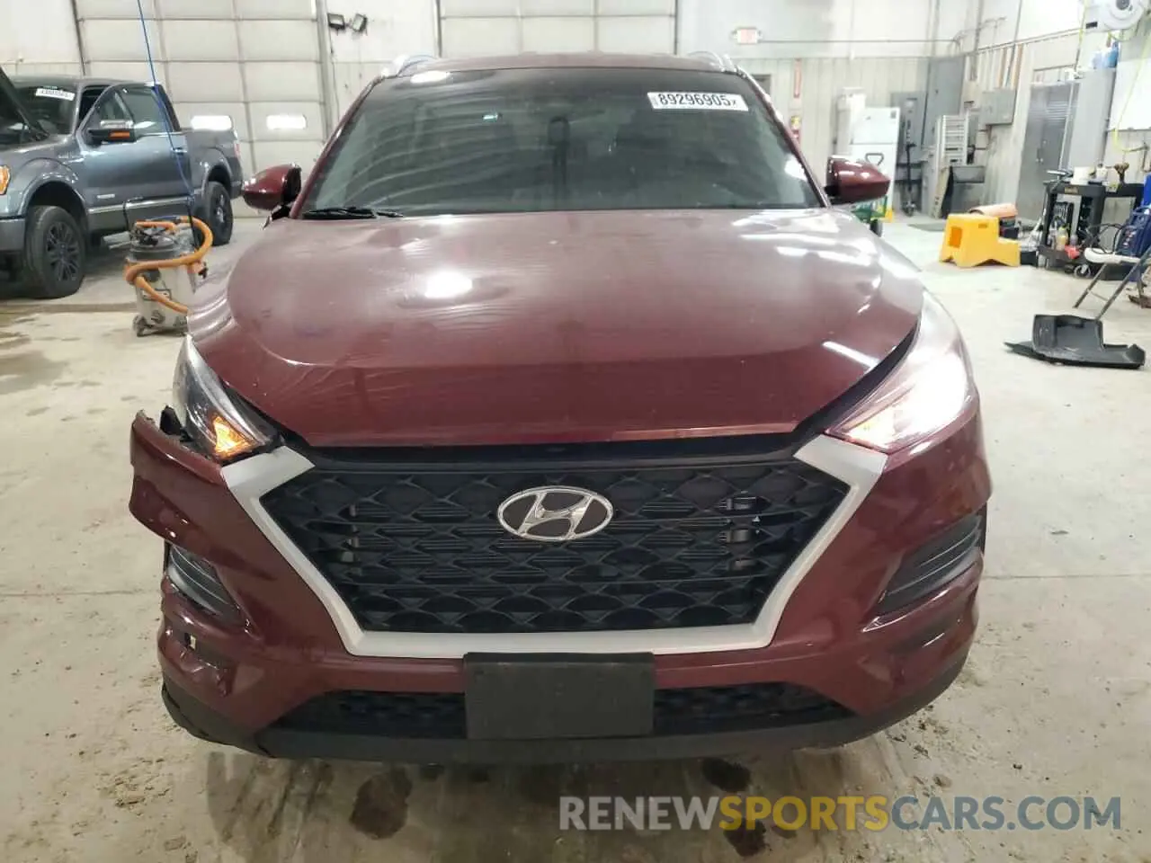5 Photograph of a damaged car KM8J33A4XKU990256 HYUNDAI TUCSON 2019