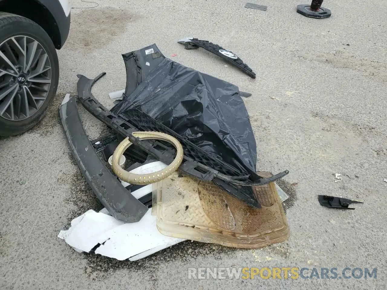 13 Photograph of a damaged car KM8J33AL0KU050149 HYUNDAI TUCSON 2019