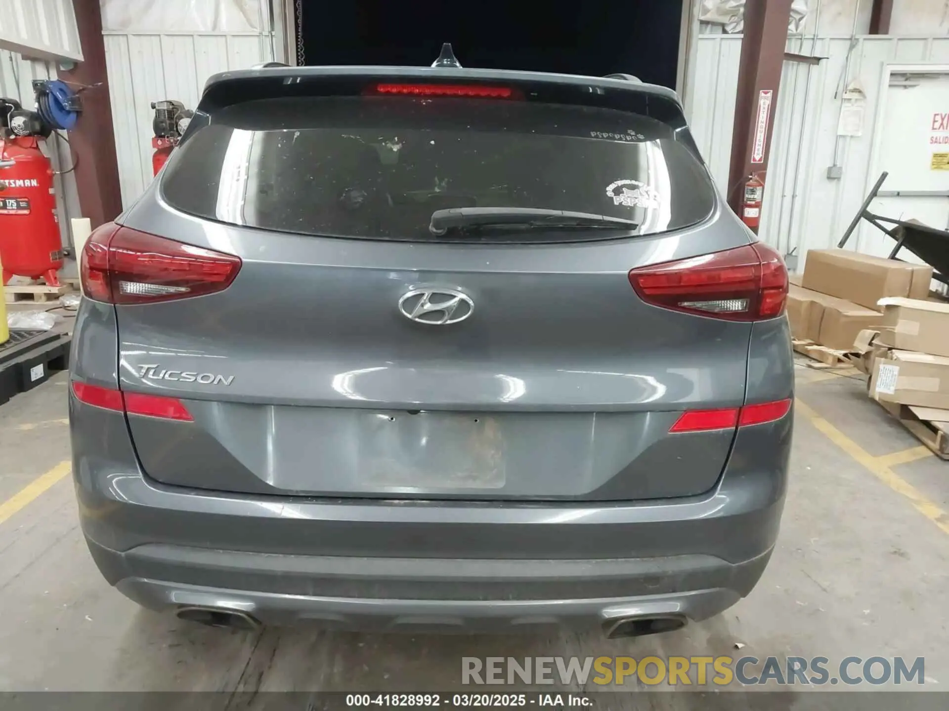 16 Photograph of a damaged car KM8J33AL0KU973425 HYUNDAI TUCSON 2019