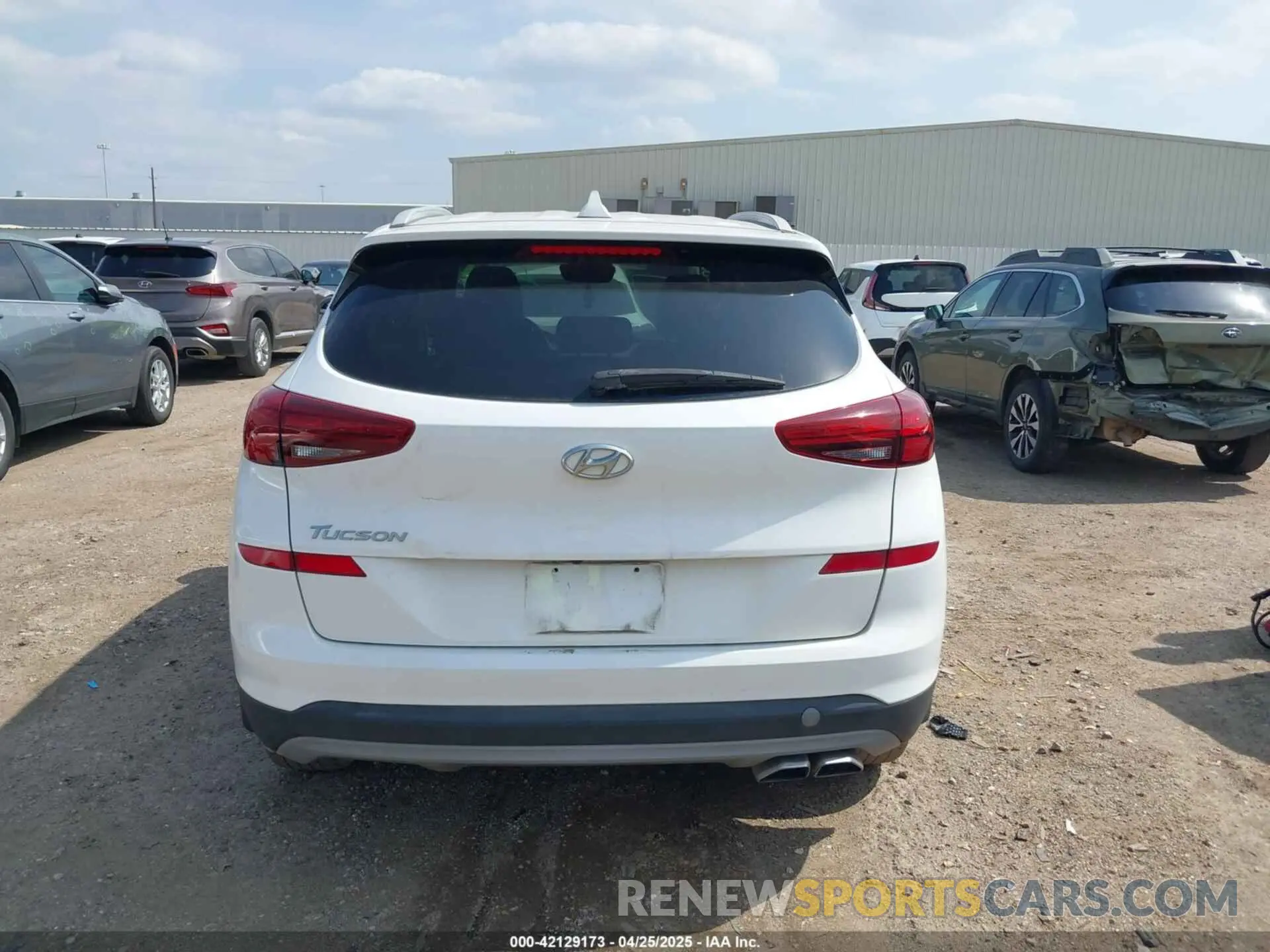16 Photograph of a damaged car KM8J33AL1KU861698 HYUNDAI TUCSON 2019