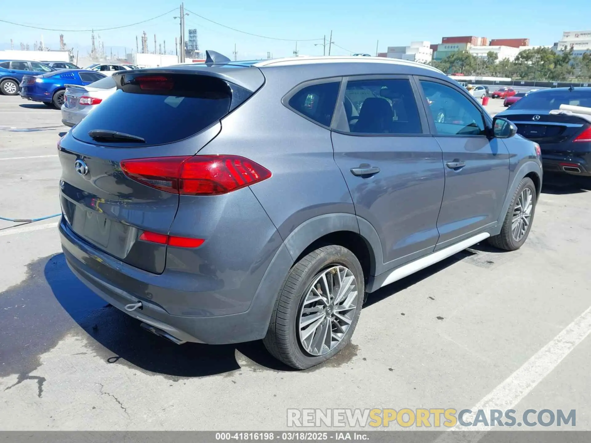 4 Photograph of a damaged car KM8J33AL1KU890618 HYUNDAI TUCSON 2019