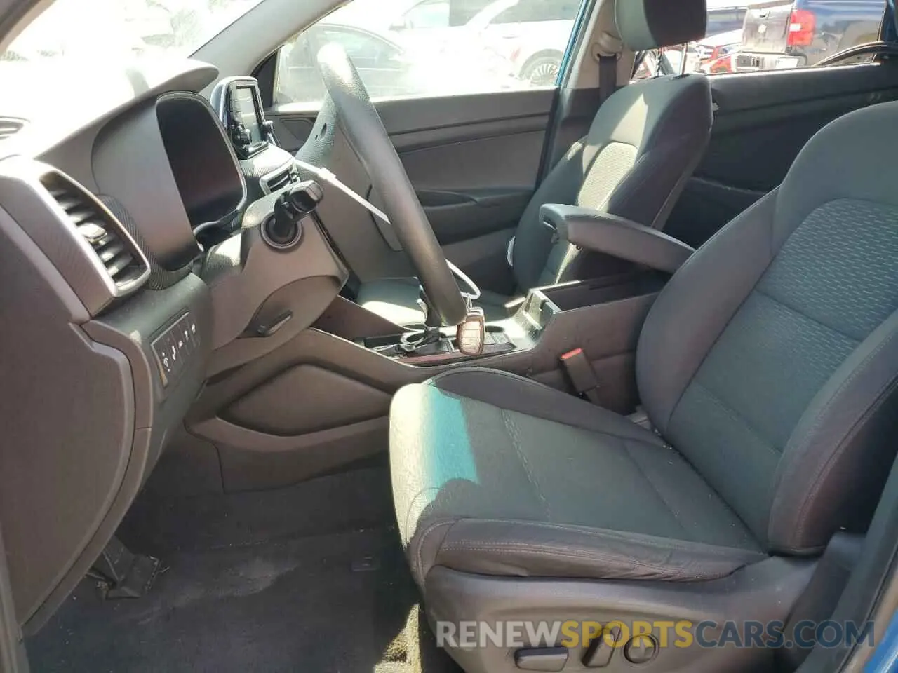 7 Photograph of a damaged car KM8J33AL1KU970713 HYUNDAI TUCSON 2019