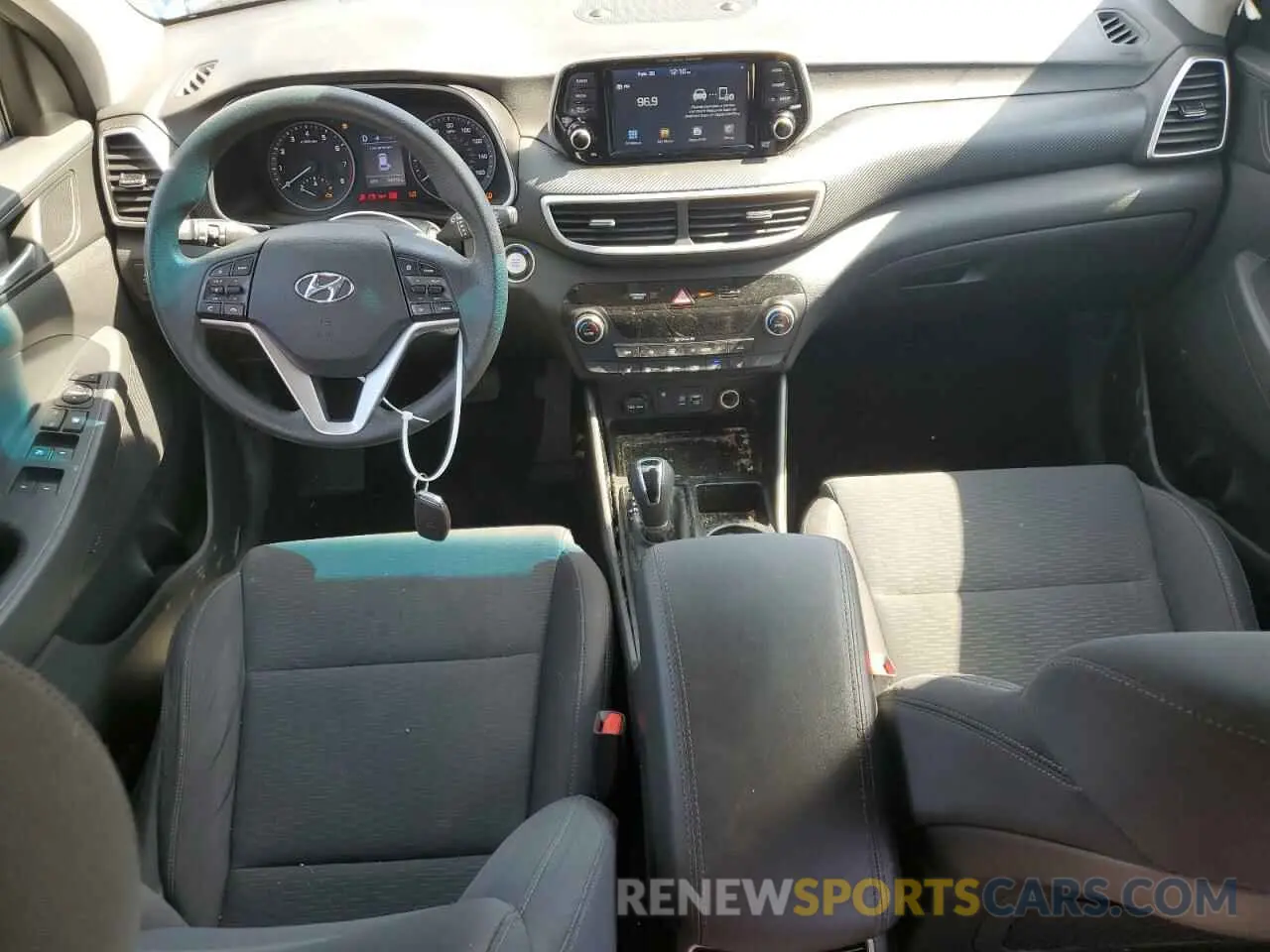 8 Photograph of a damaged car KM8J33AL1KU970713 HYUNDAI TUCSON 2019