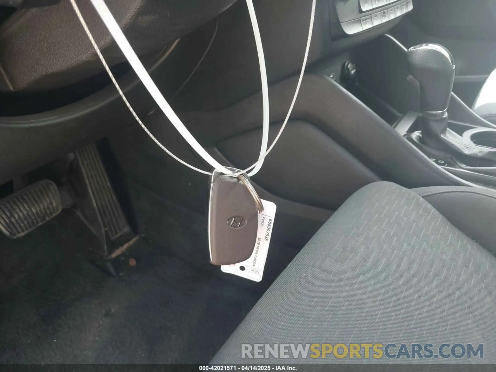 11 Photograph of a damaged car KM8J33AL3KU039436 HYUNDAI TUCSON 2019