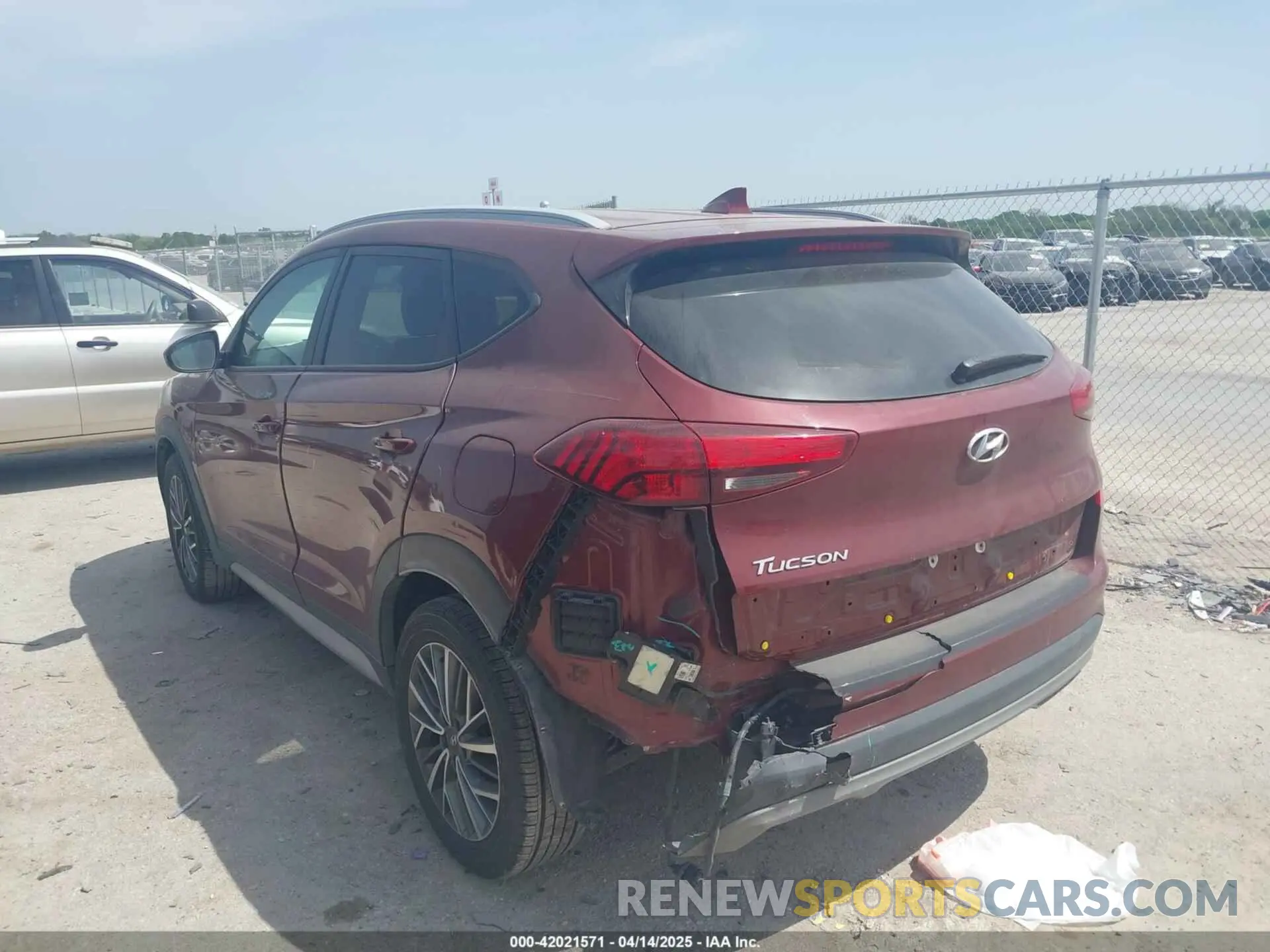 3 Photograph of a damaged car KM8J33AL3KU039436 HYUNDAI TUCSON 2019