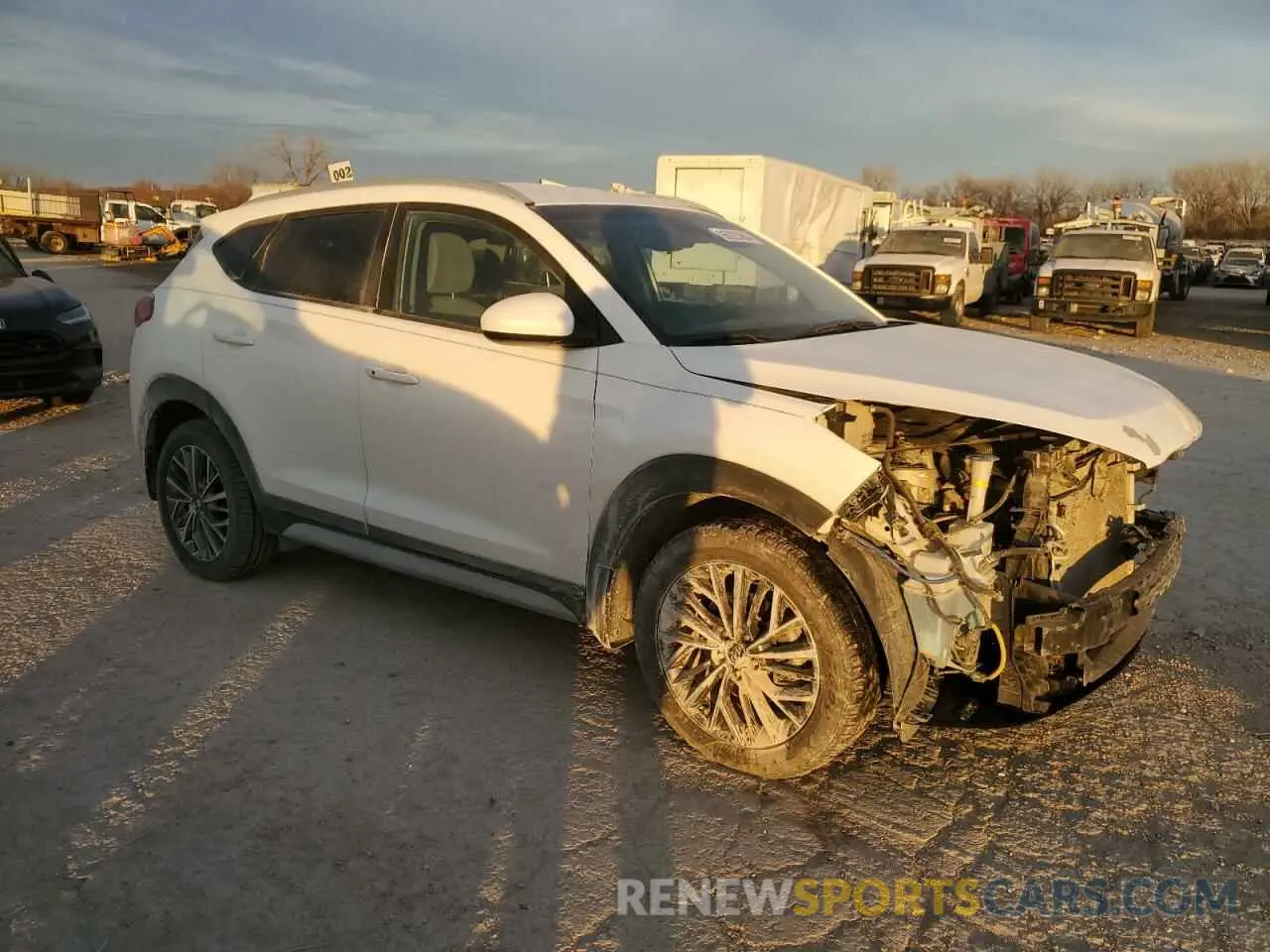 4 Photograph of a damaged car KM8J33AL3KU876123 HYUNDAI TUCSON 2019