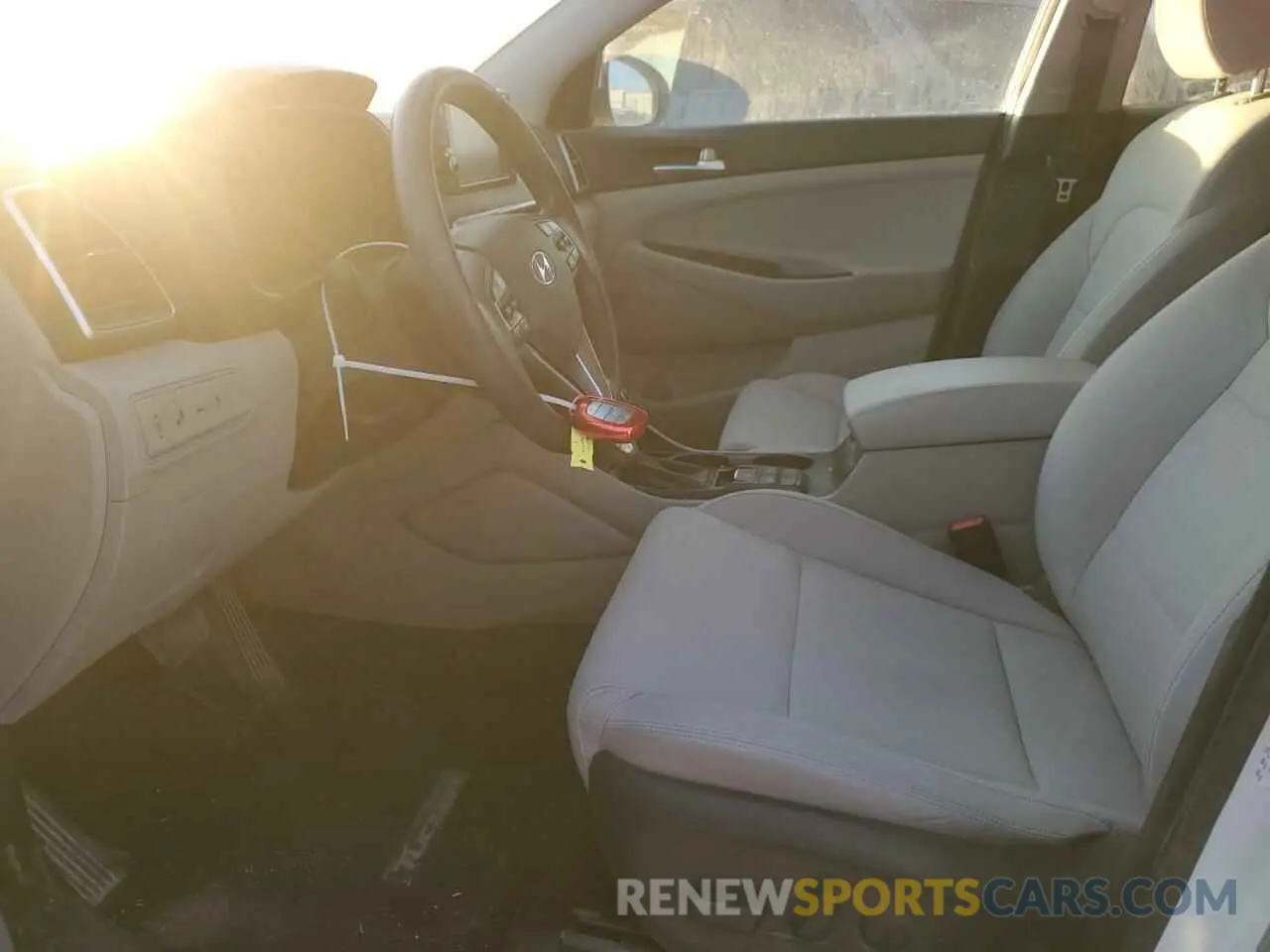 7 Photograph of a damaged car KM8J33AL3KU876123 HYUNDAI TUCSON 2019